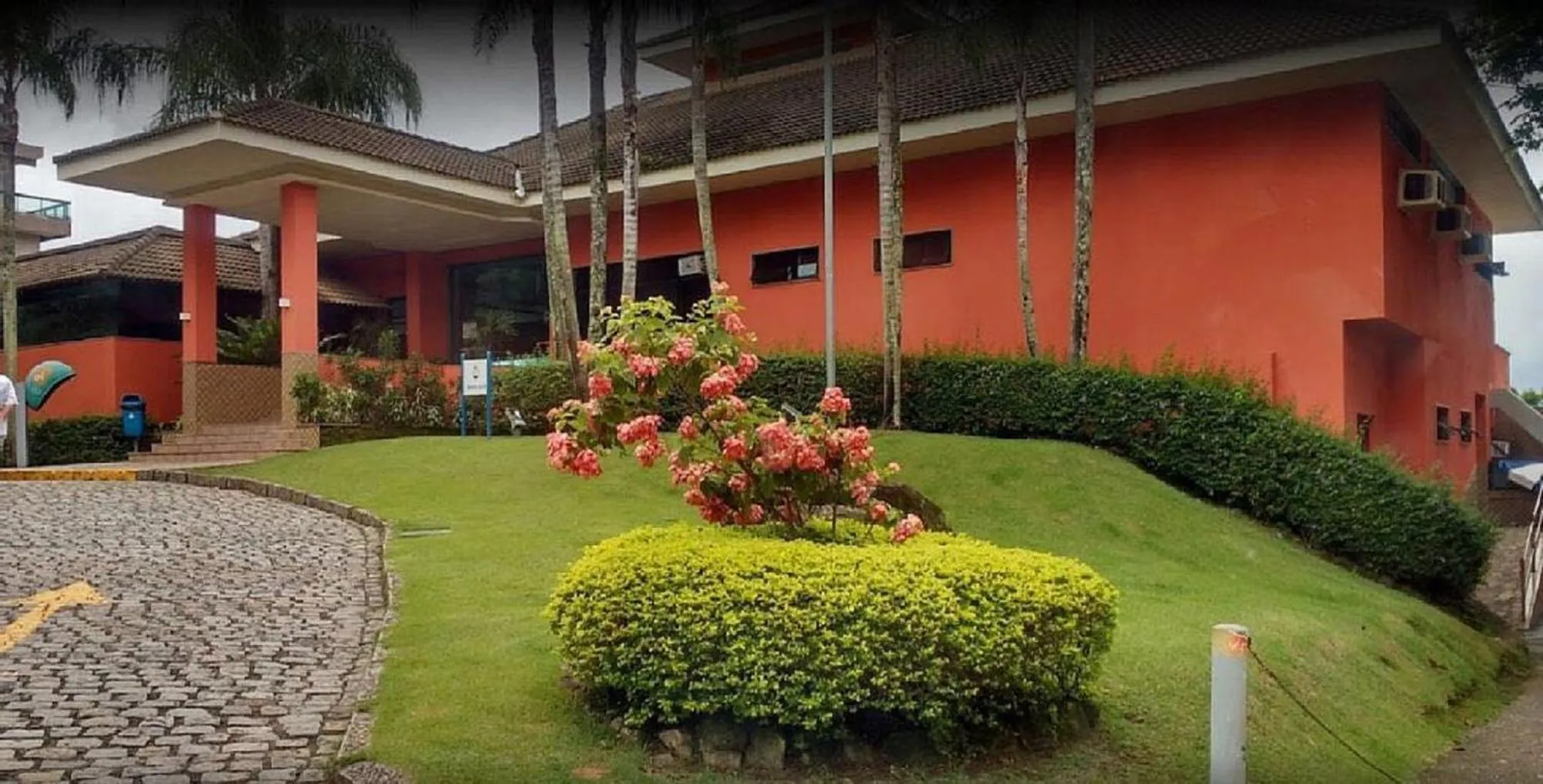 Property building in Porto Real Suites Mangaratiba