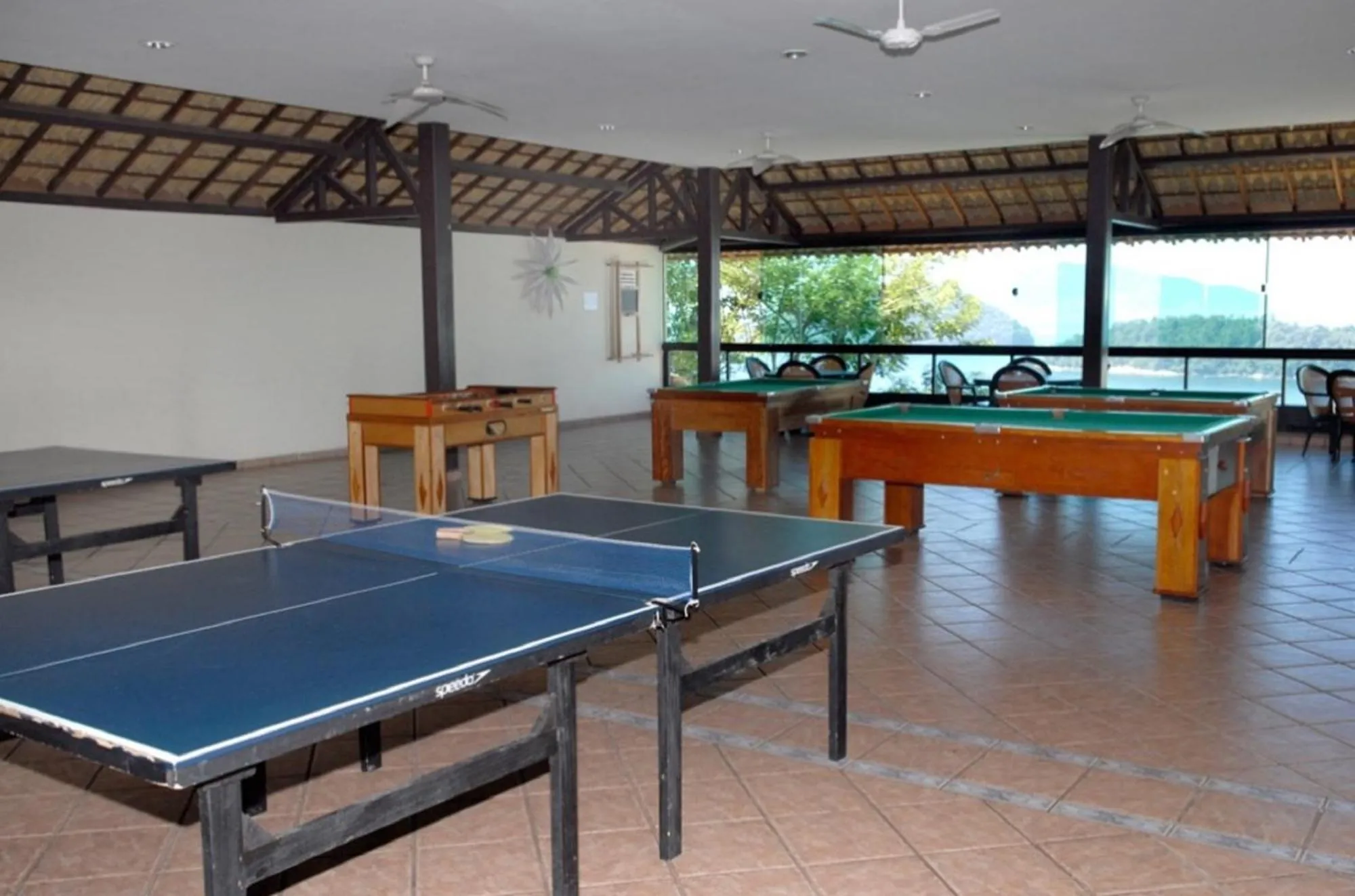 Table tennis in Porto Real Suites Mangaratiba