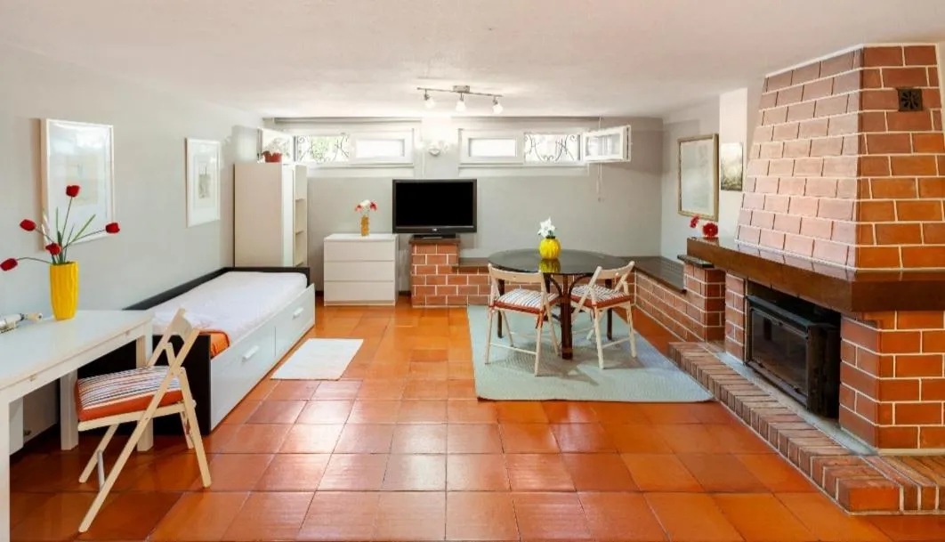 Family Studio - Basement in Suites Foz O Porto