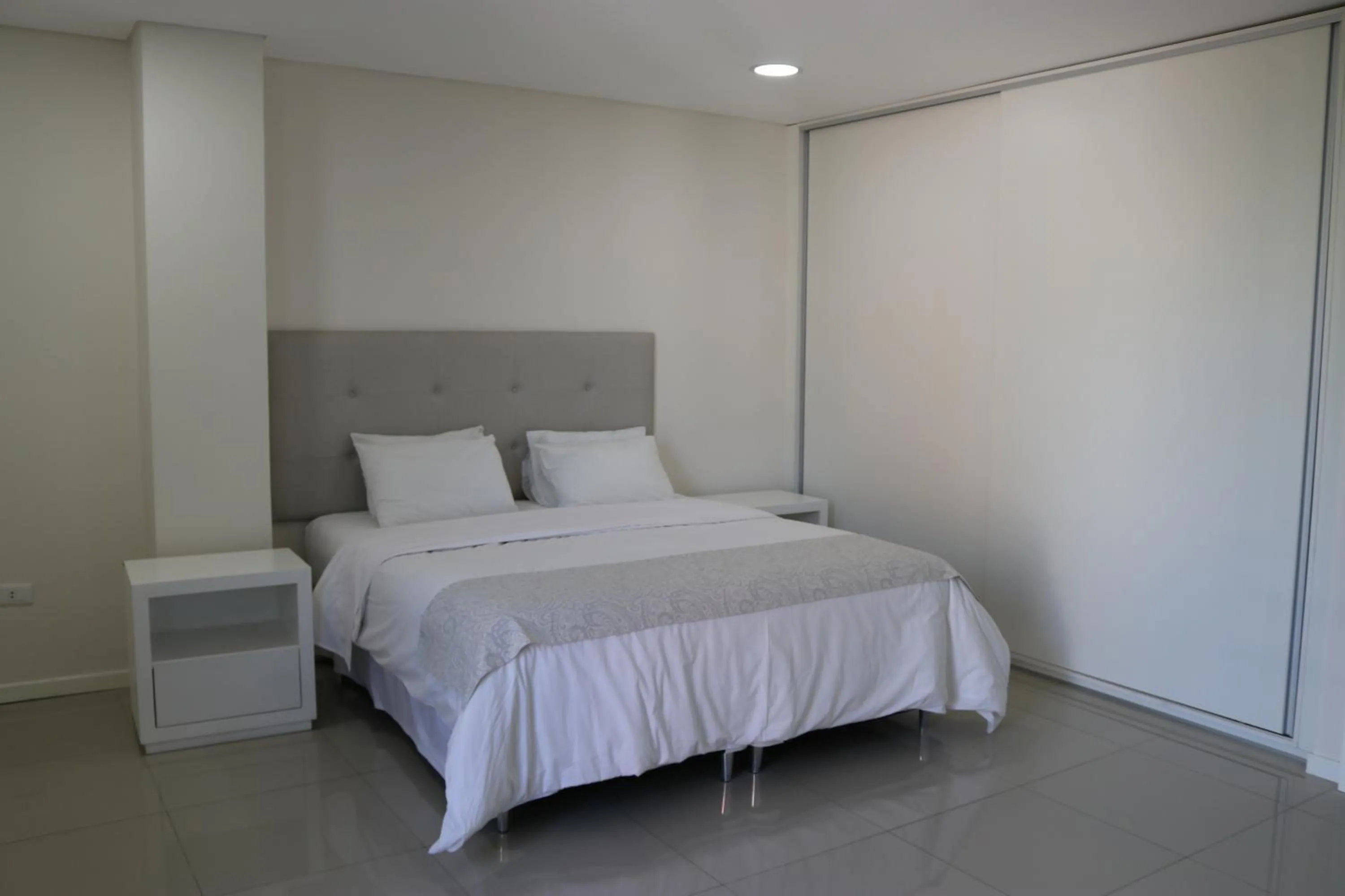 Bed in START Villa Morra Rent Apartments