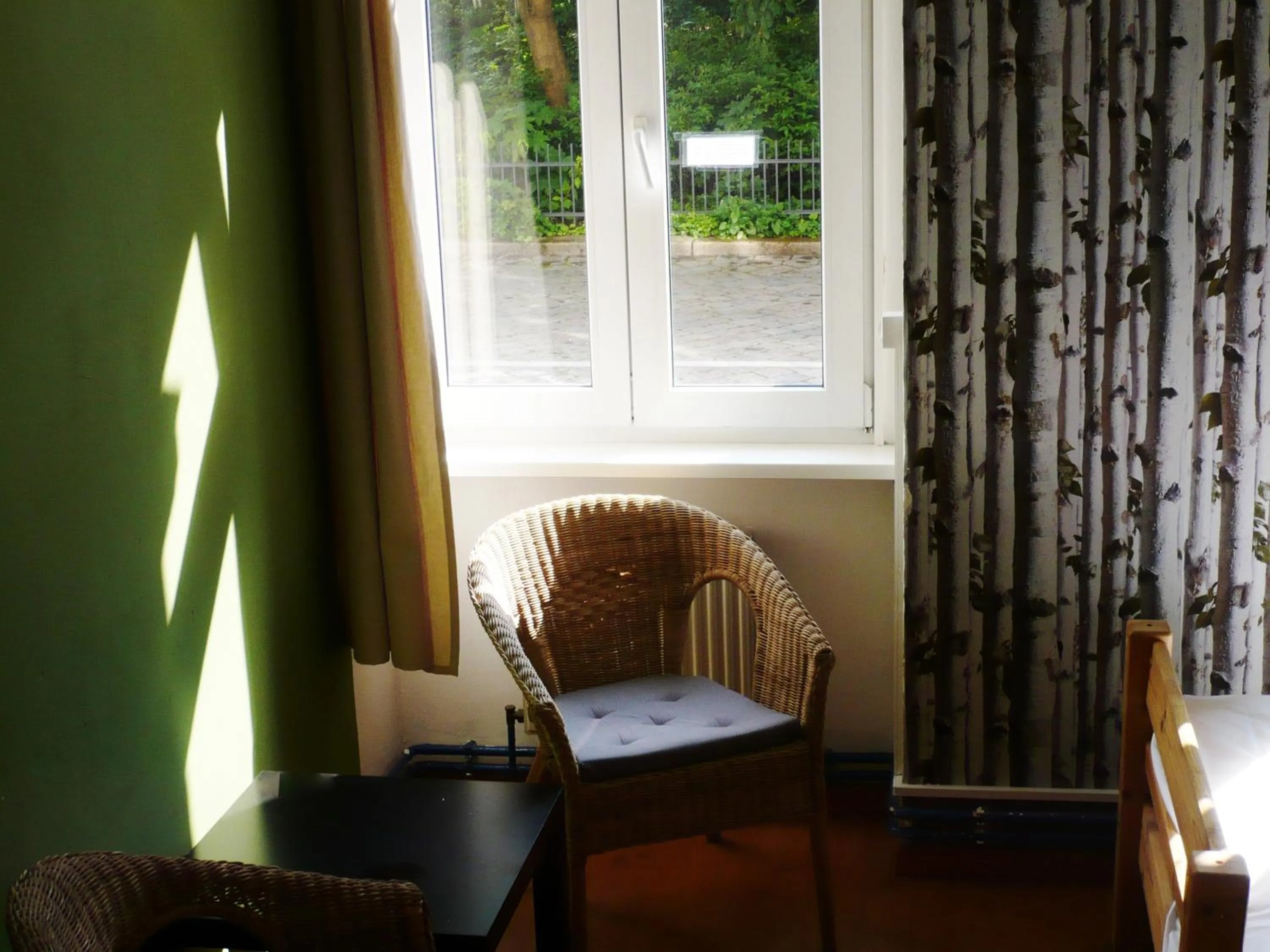 Seating area in Lette'm Sleep Berlin