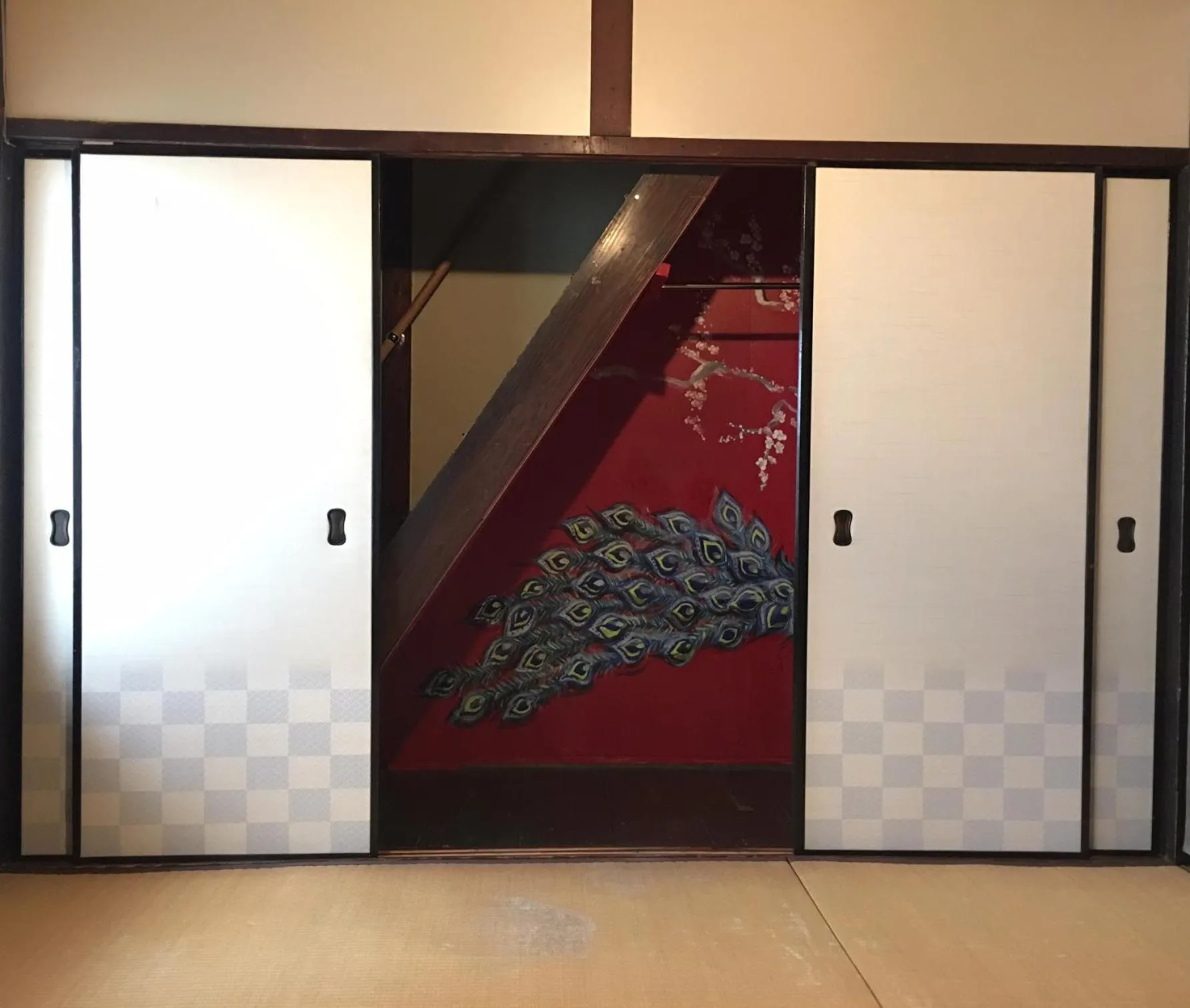 Area and facilities in Korakuan