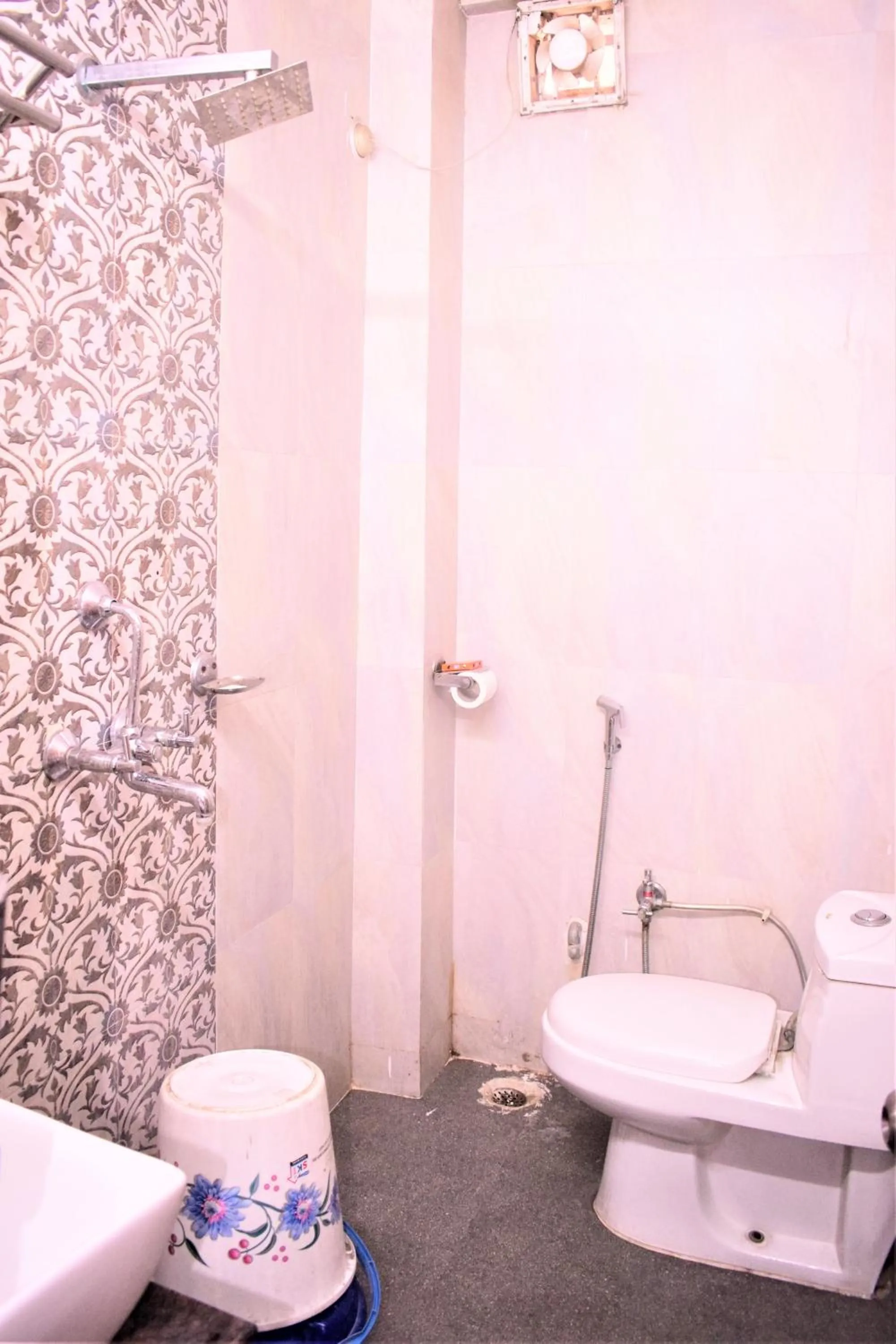 Bathroom in DS Residency Varanasi-Near Temple n Ghat-Parking