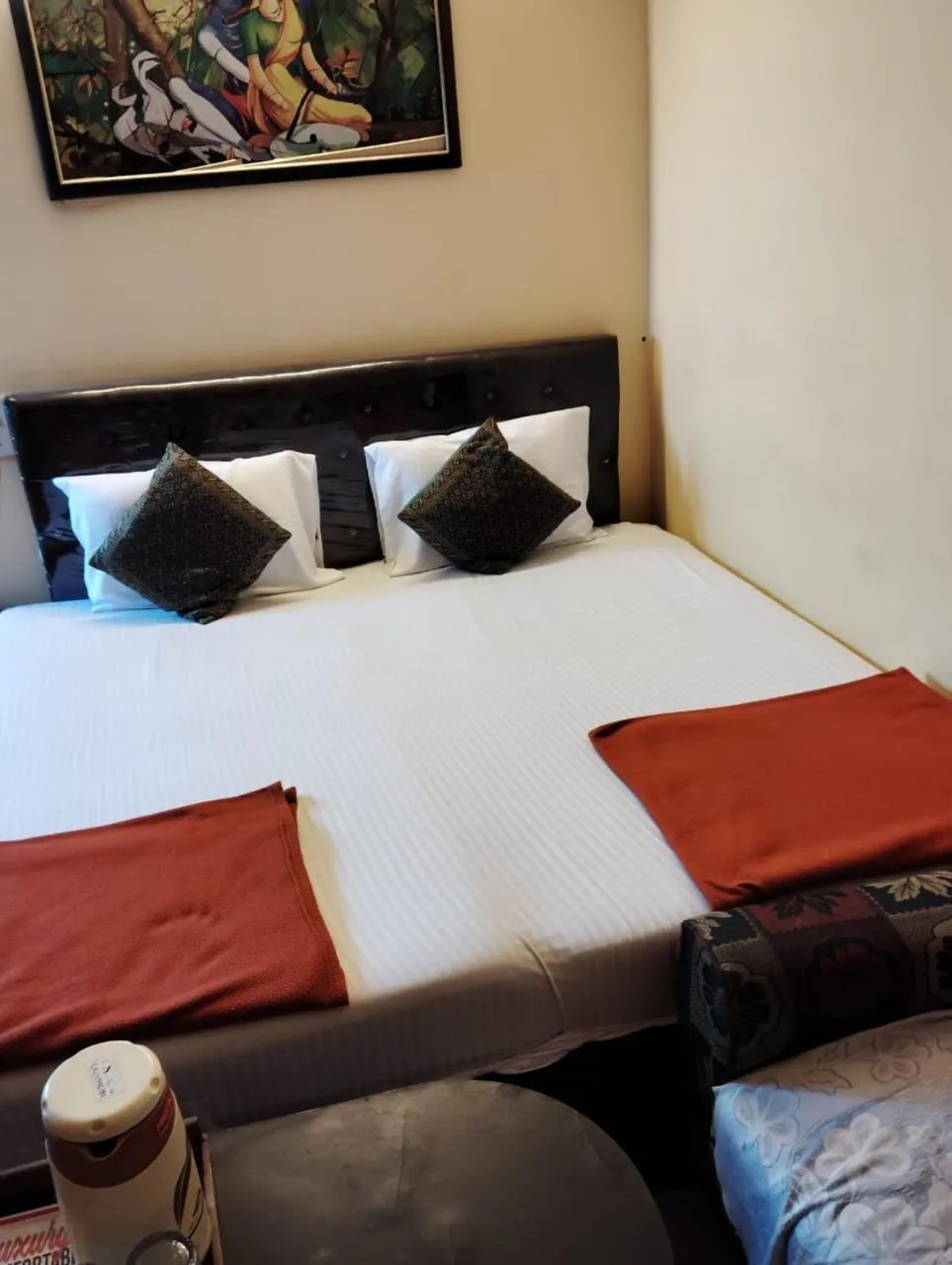 Living room, Bed in DS Residency Varanasi-Near Temple n Ghat-Parking