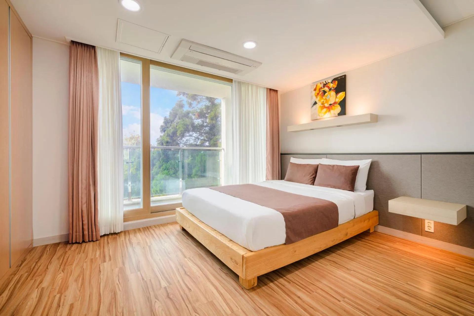 Bedroom, Bed in Jeju M Resort