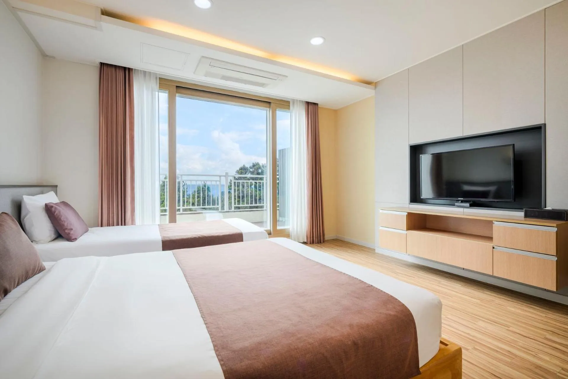 Bed in Jeju M Resort