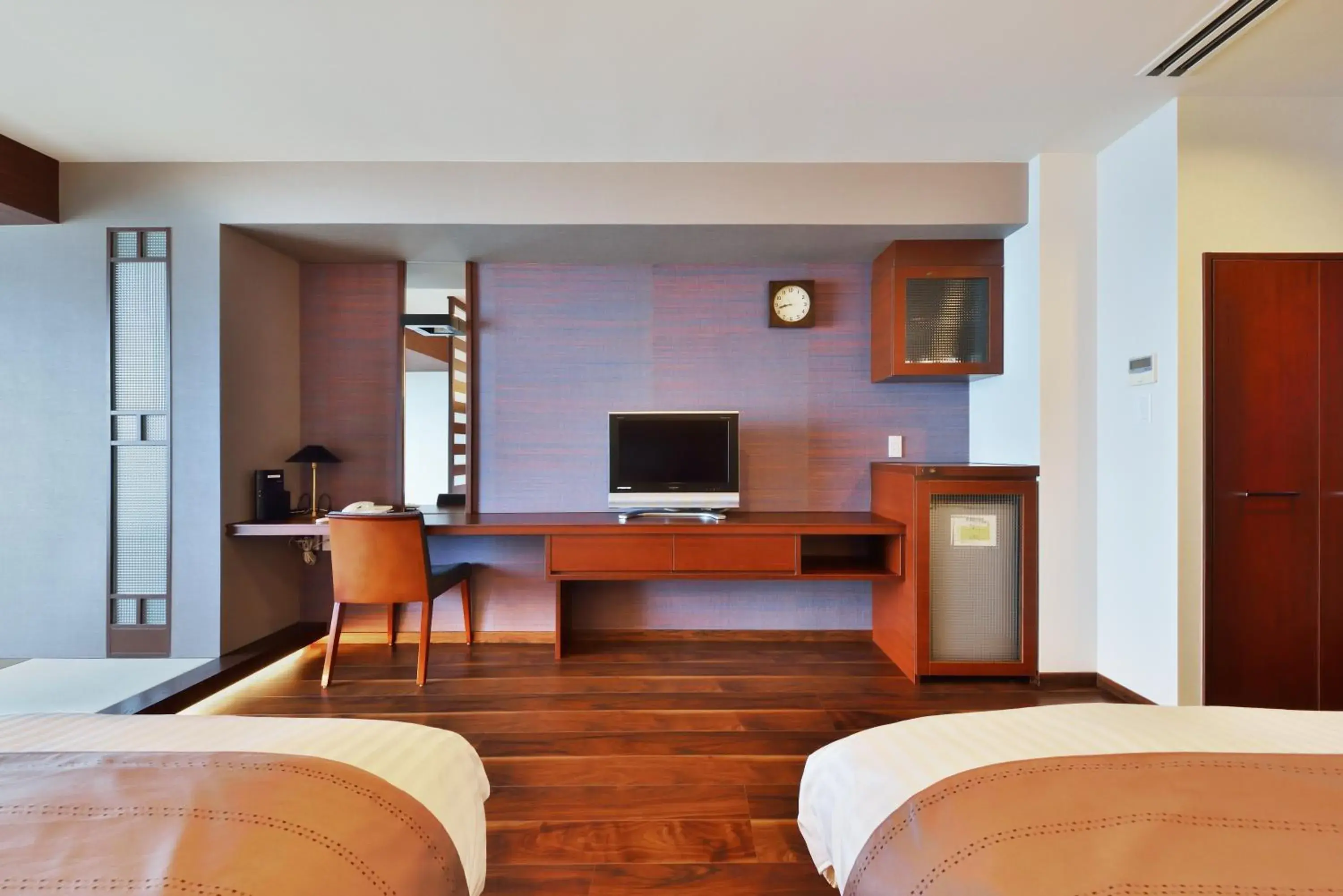 Standard Room with Tatami Area and Shower in Uminoyasuragi Hotel Ryugu Standard Room with Tatami Area and Shower in Uminoyasuragi Hotel Ryugu