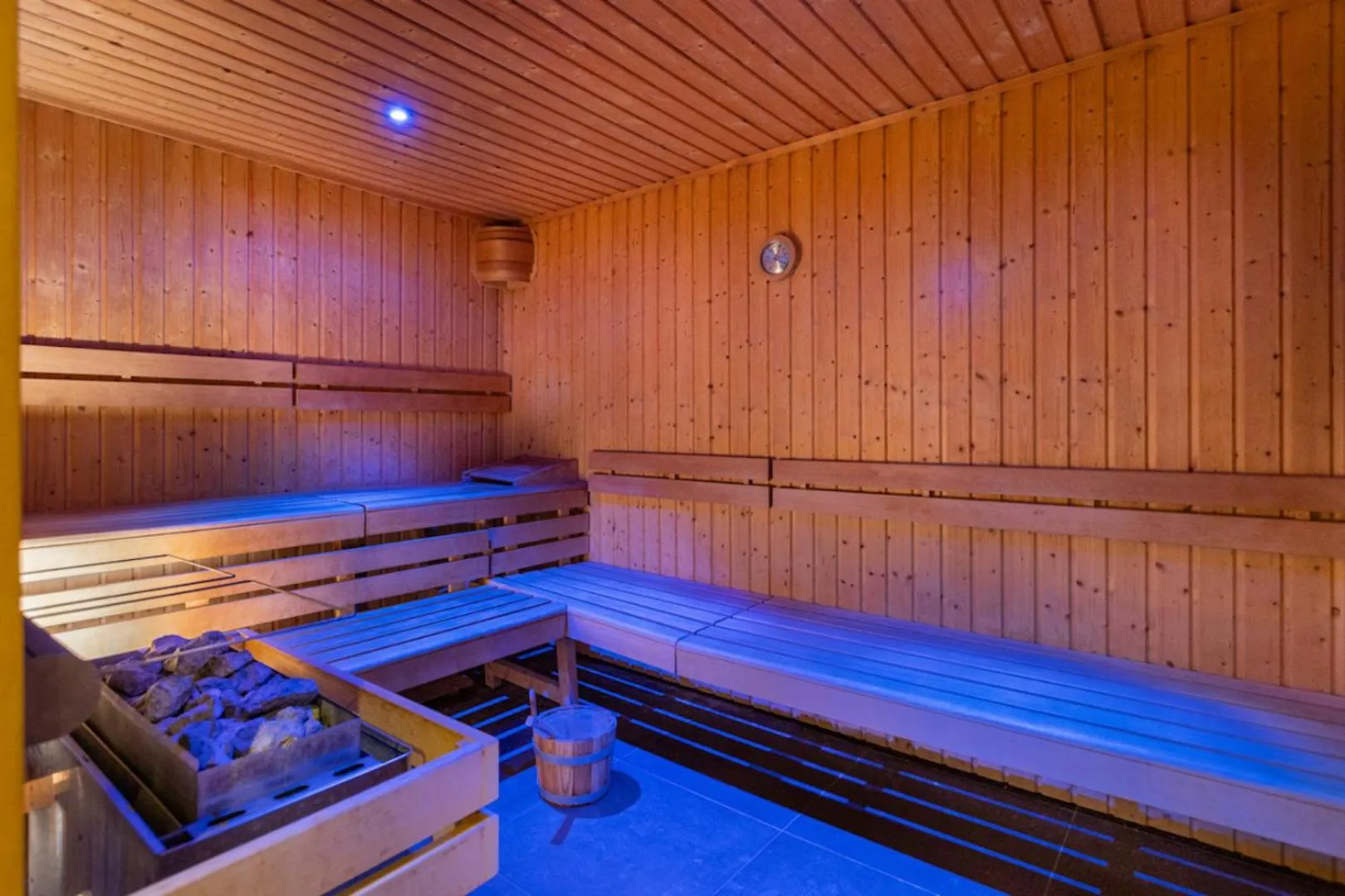 Sauna in Royal Ours Blanc Boutique Hôtel & Spa