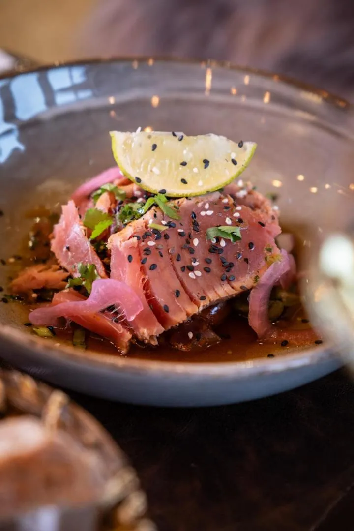 Restaurant/places to eat in Royal Ours Blanc Boutique Hôtel & Spa