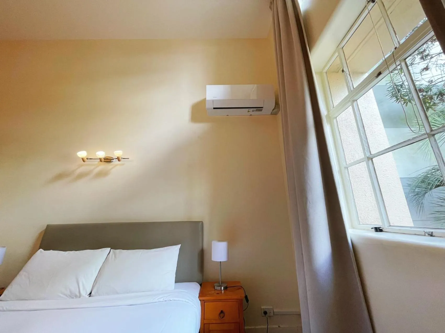 air conditioner, Bed in Grand Central Serviced Apartments