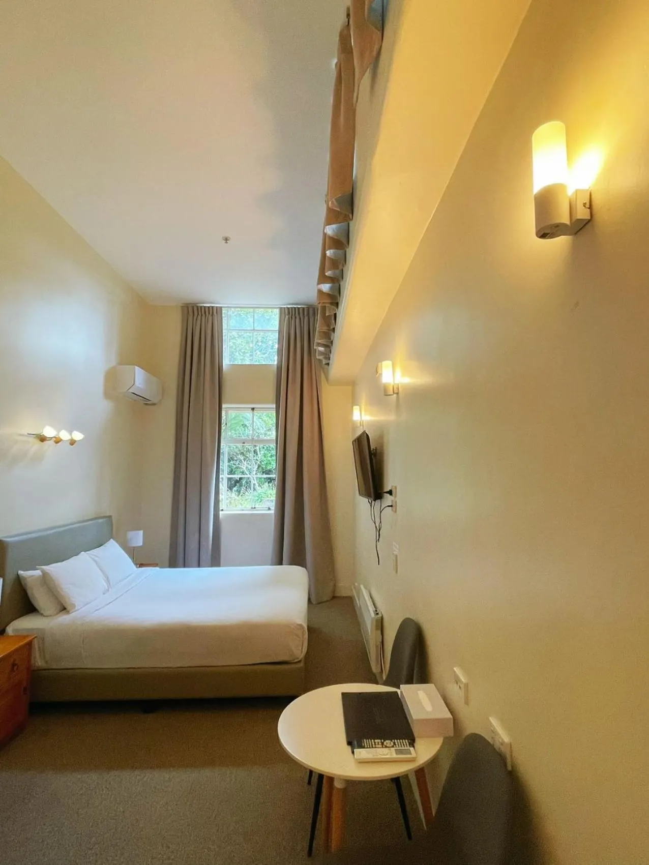 Photo of the whole room, Bed in Grand Central Serviced Apartments