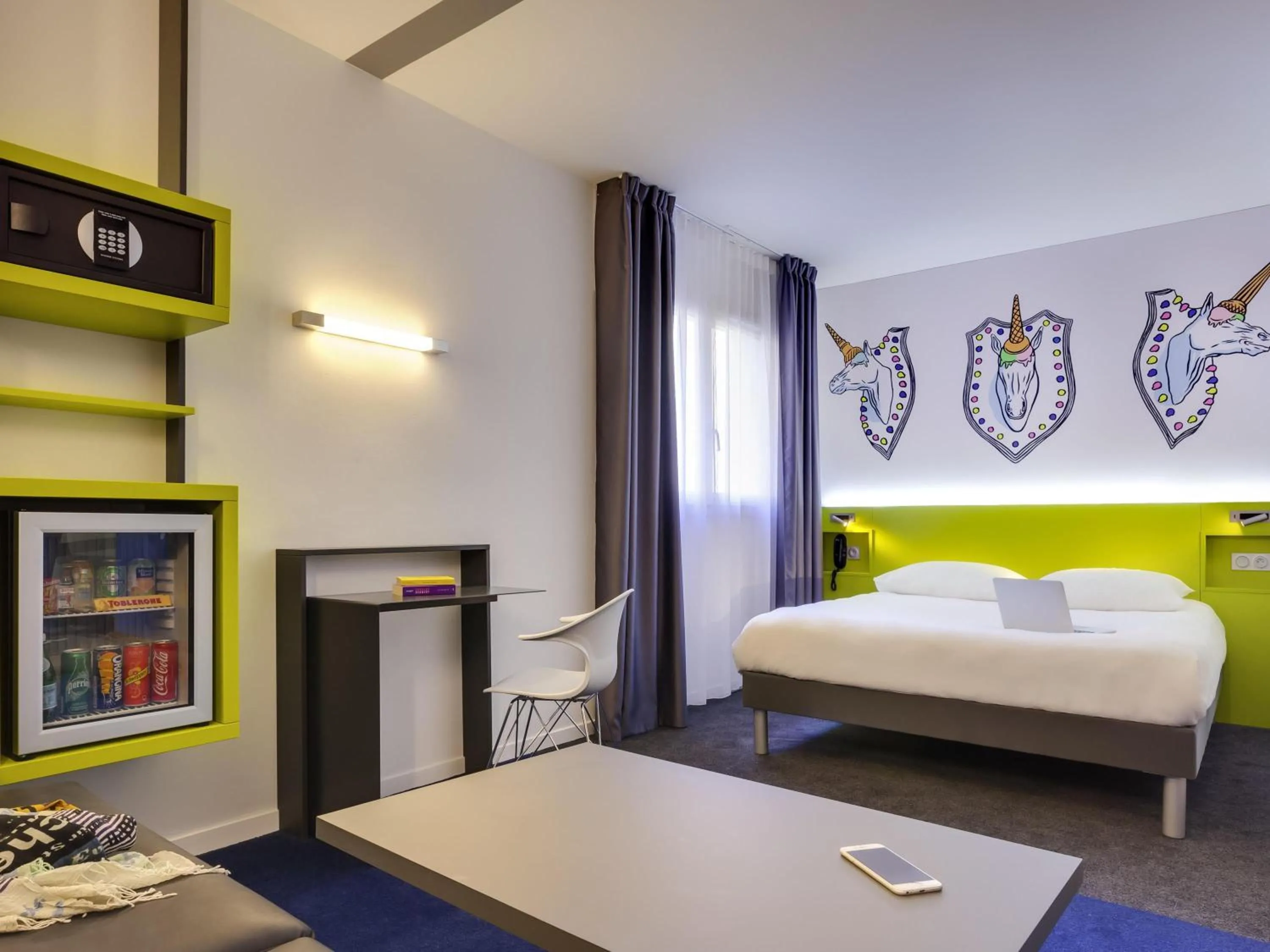 Bedroom, Bed in ibis Styles Nantes Centre Gare