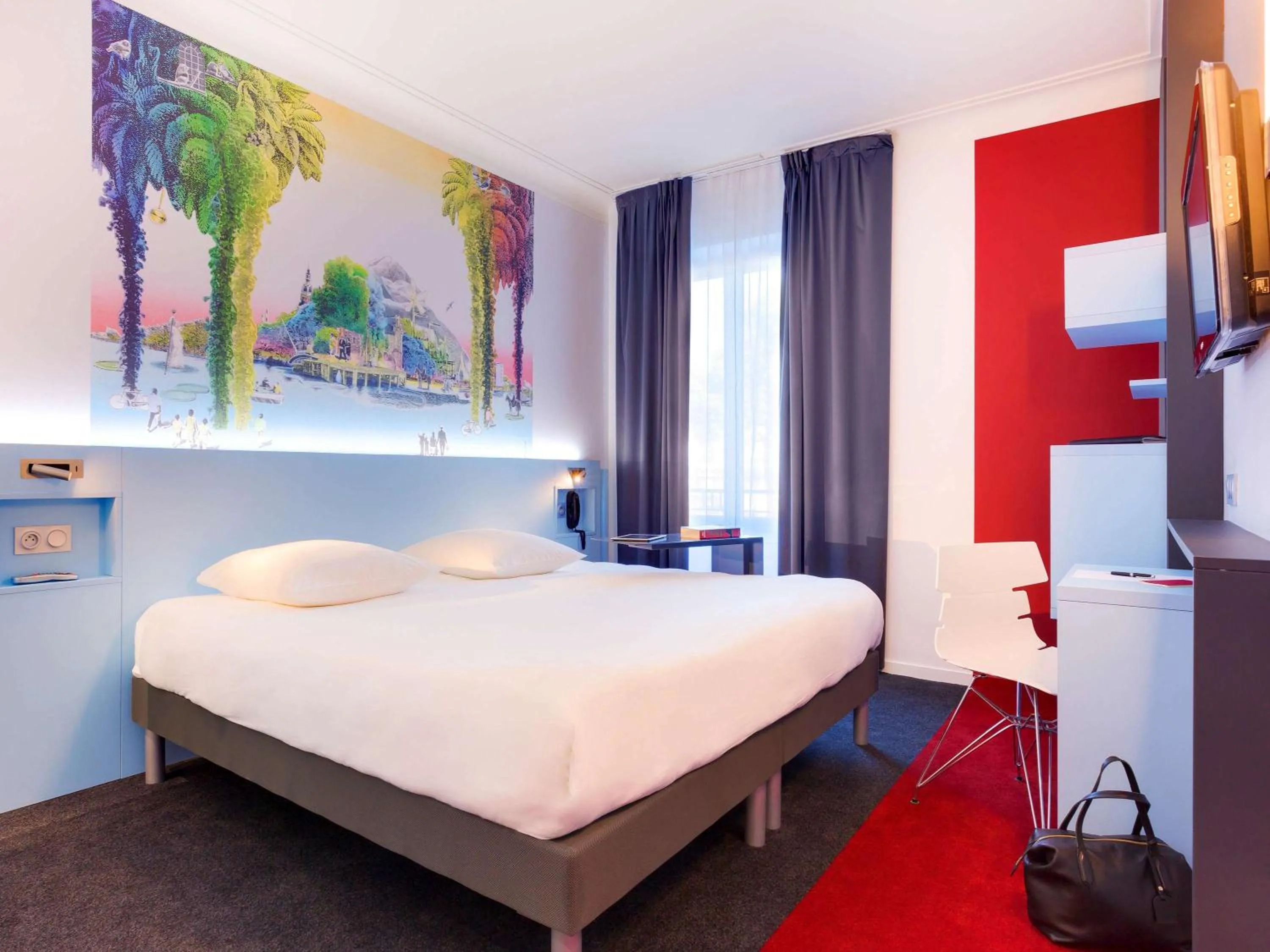 Photo of the whole room, Bed in ibis Styles Nantes Centre Gare