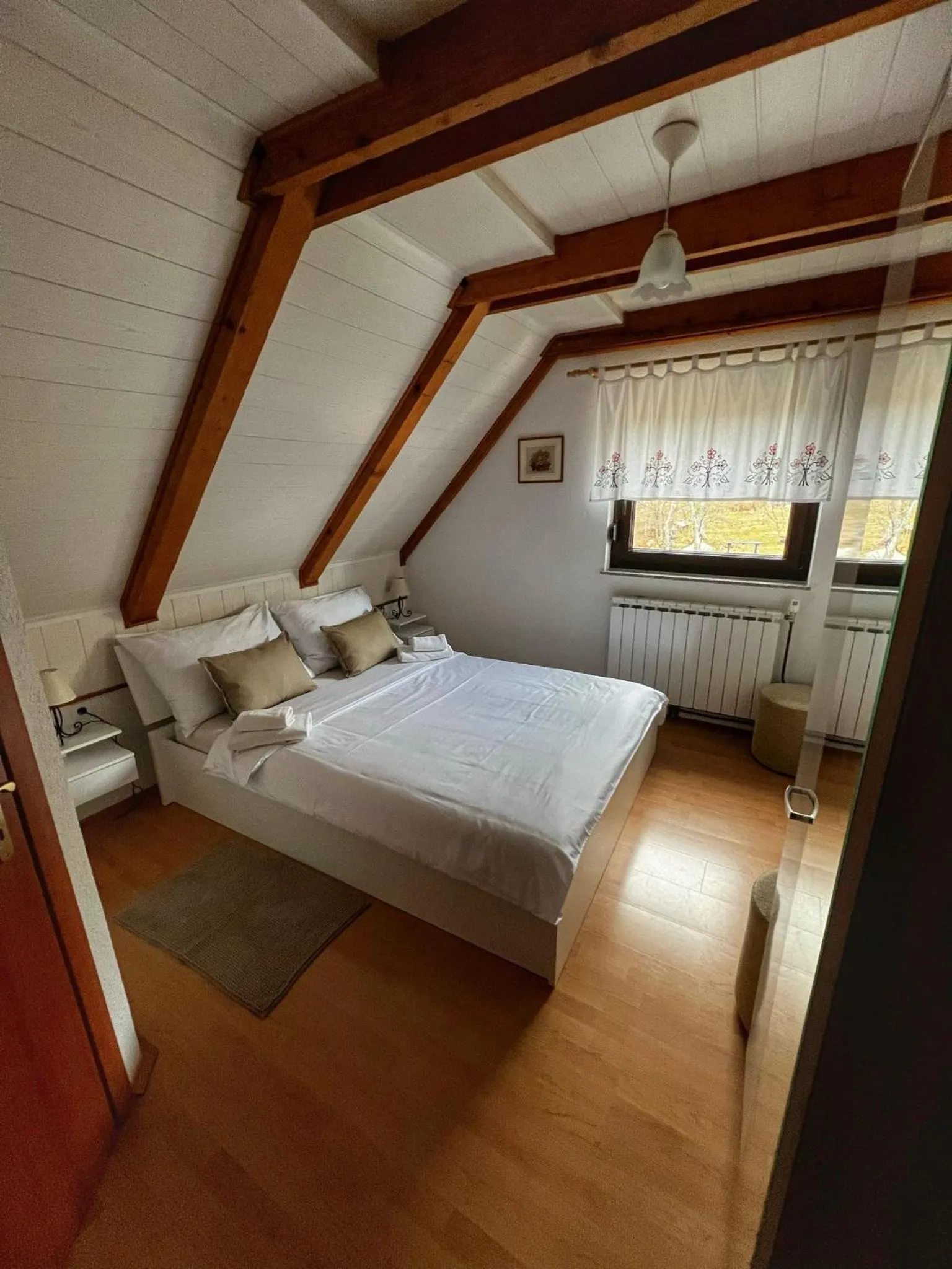 Bed in Villa Lykos Plitvice