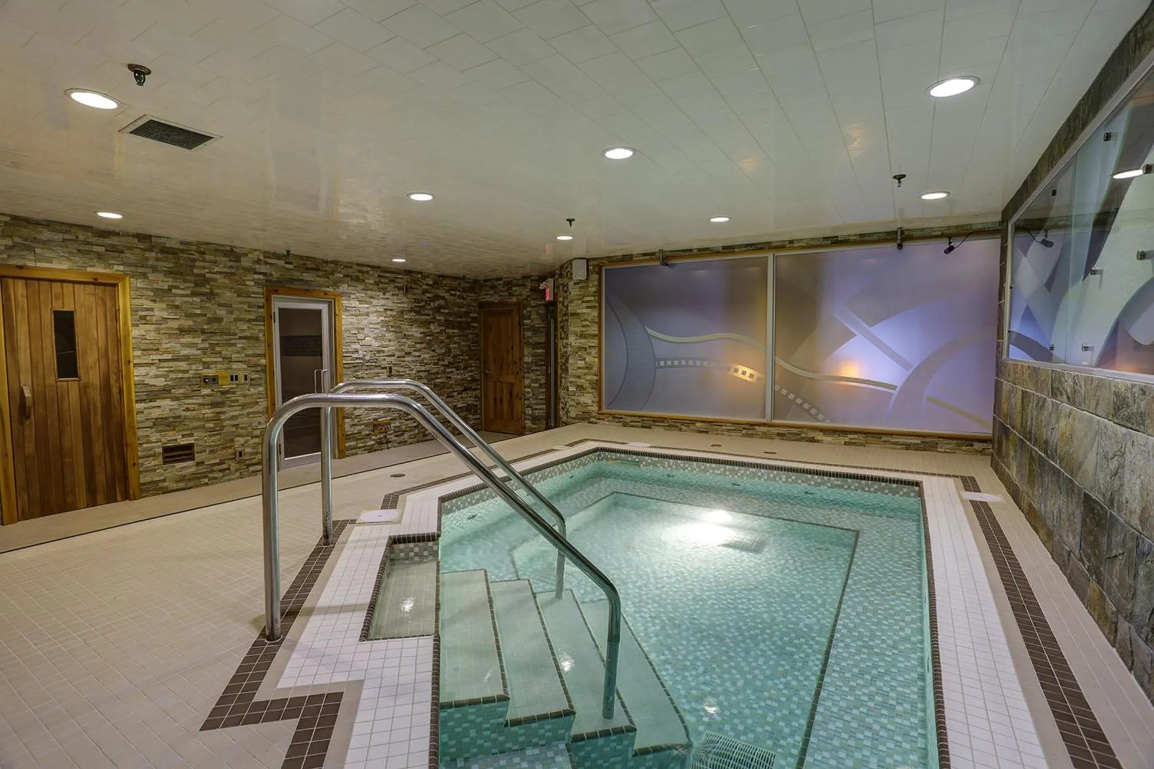 Hot Tub in Banff Inn