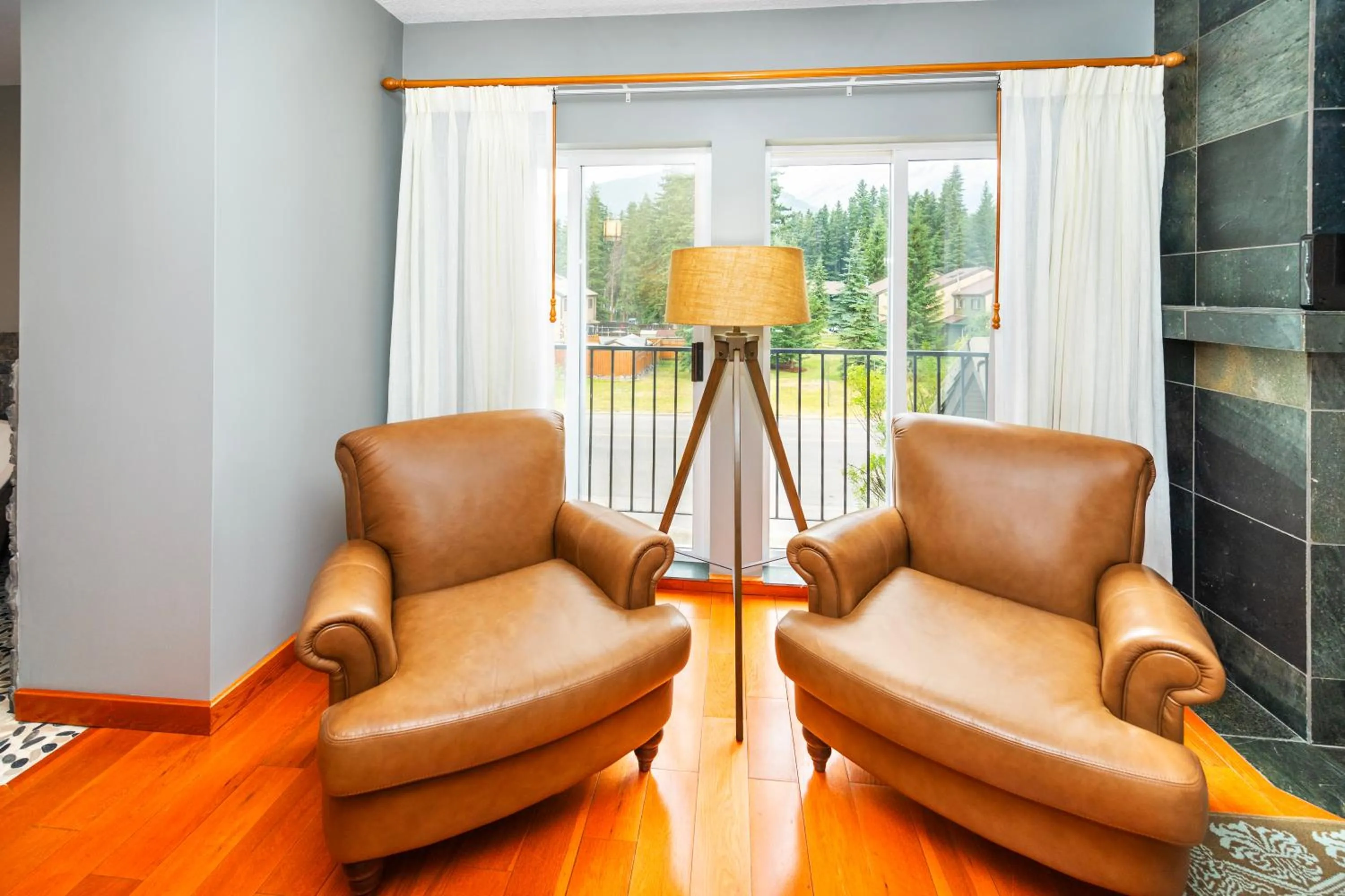 Balcony/Terrace in Banff Inn