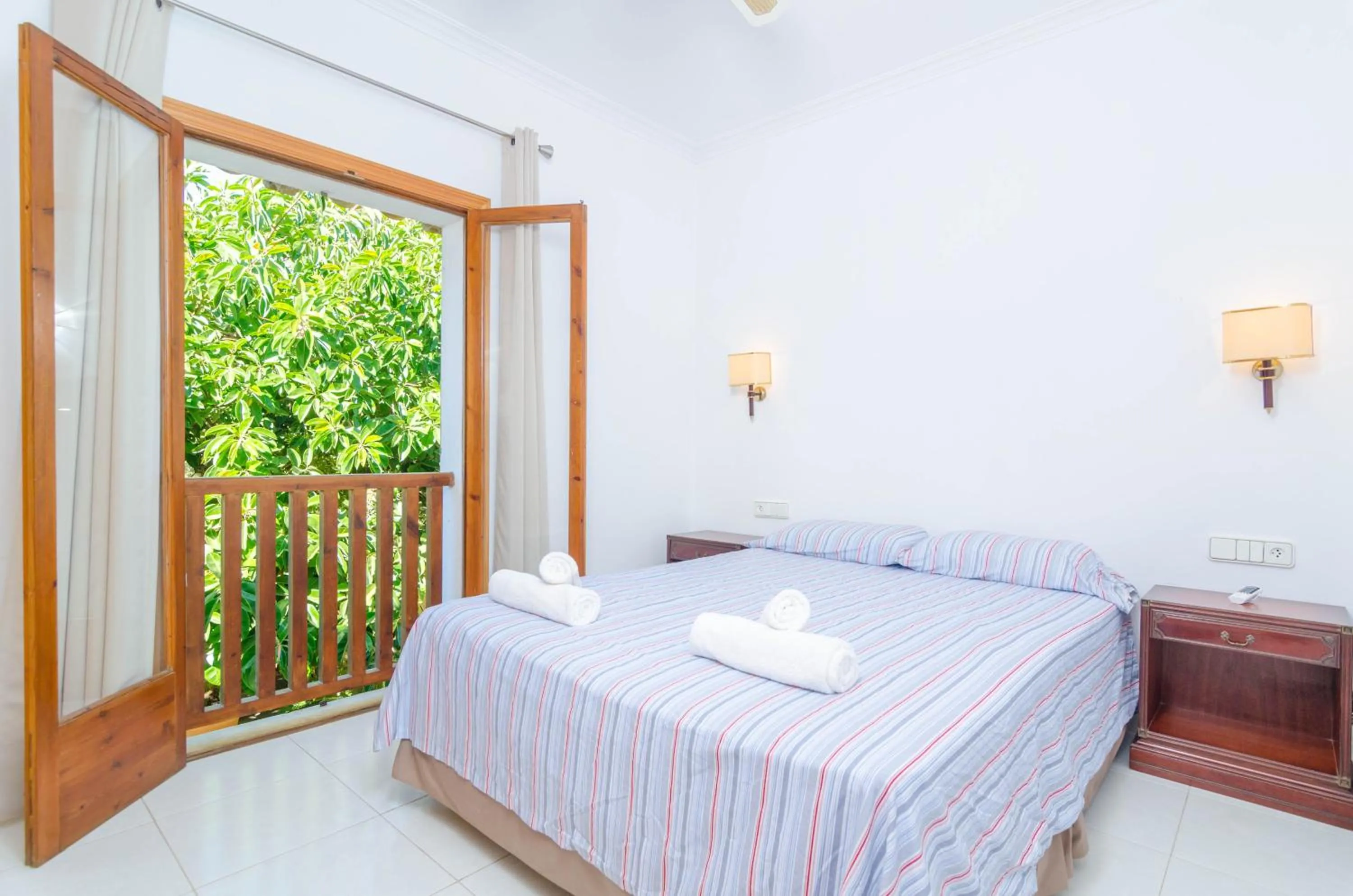 Bedroom, Bed in Finca Son Pou