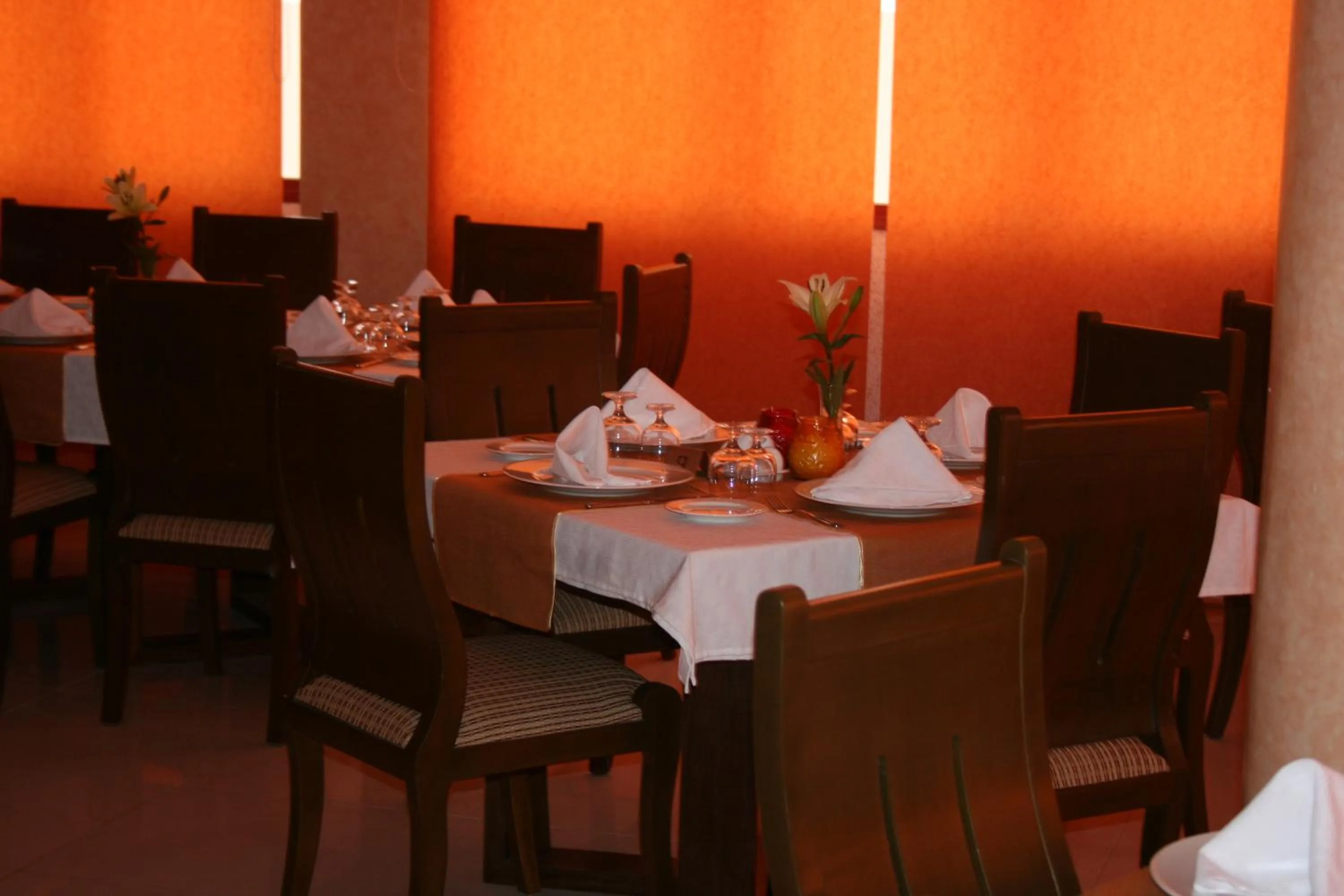 Restaurant/places to eat in Hotel Fleur De Lys Almadies