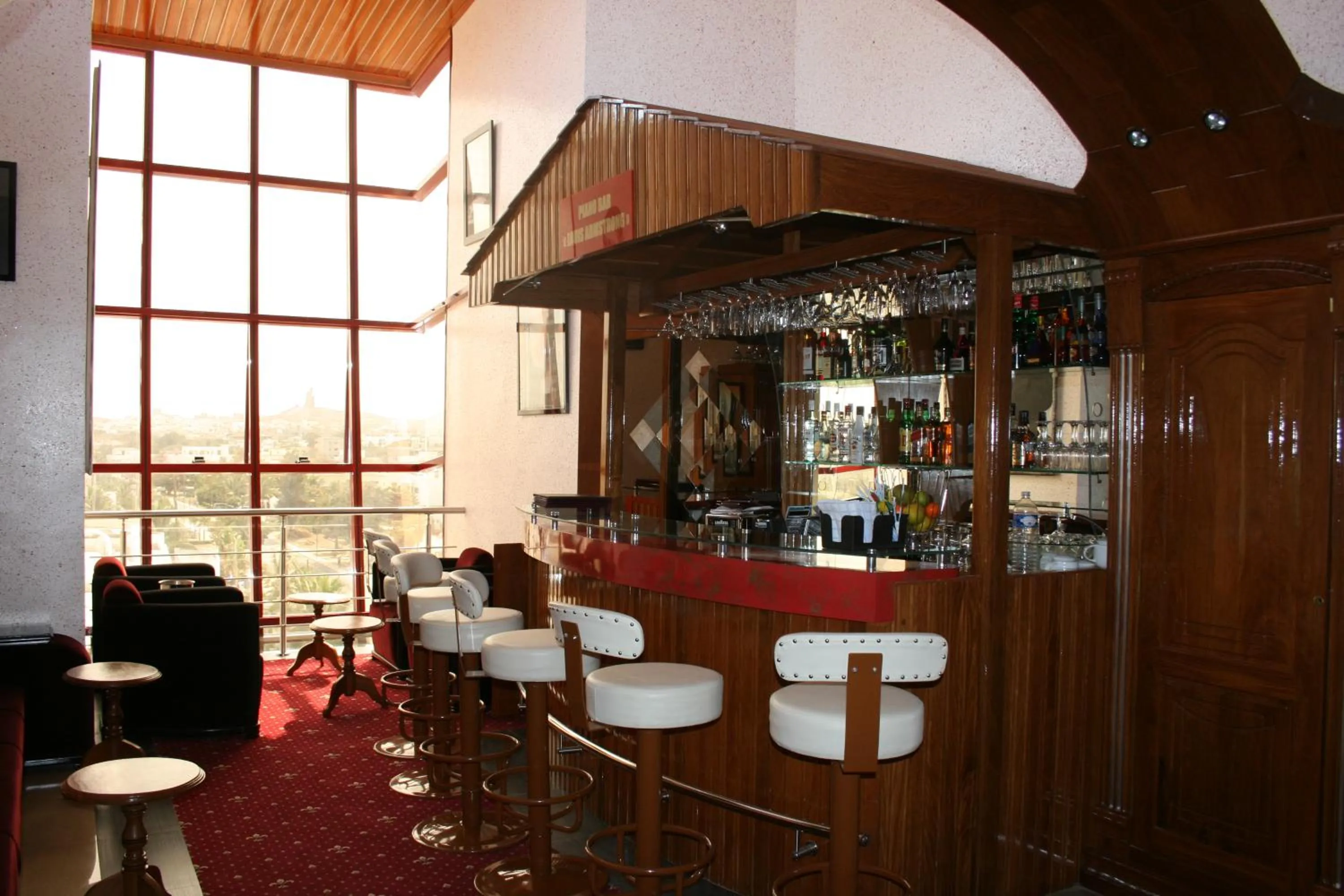 Lounge or bar in Hotel Fleur De Lys Almadies