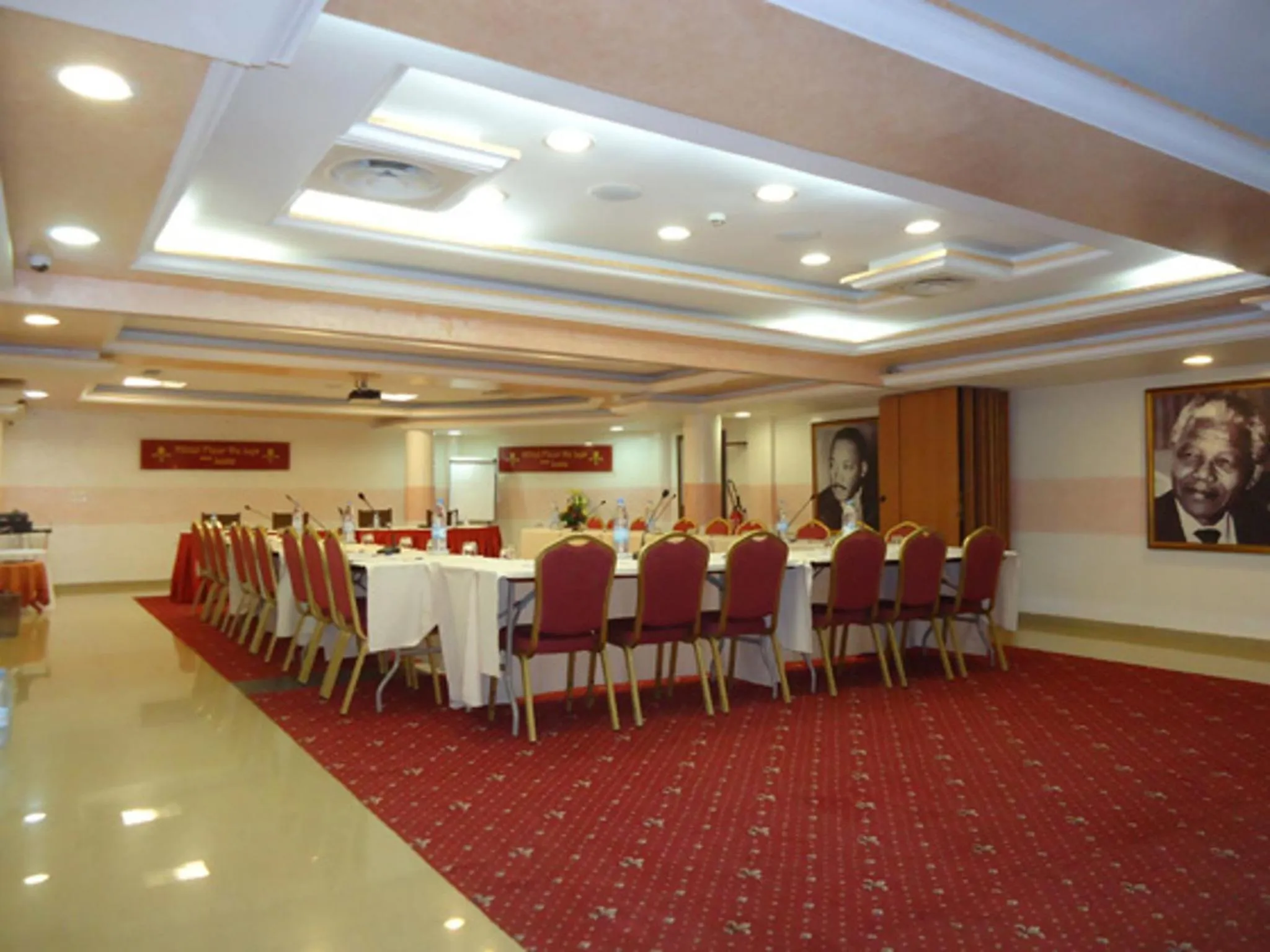 Meeting/conference room in Hotel Fleur De Lys Almadies