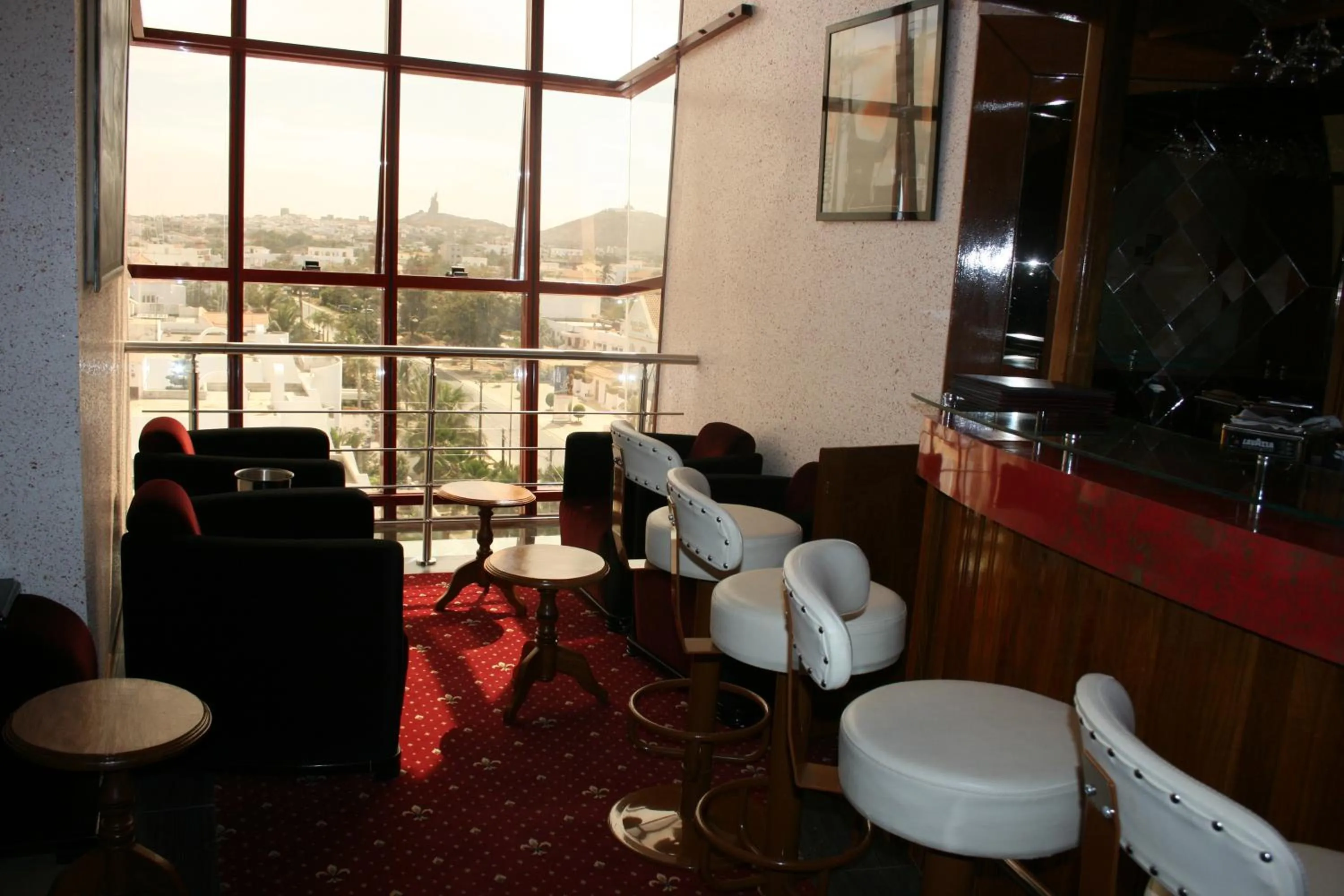 Lounge or bar in Hotel Fleur De Lys Almadies