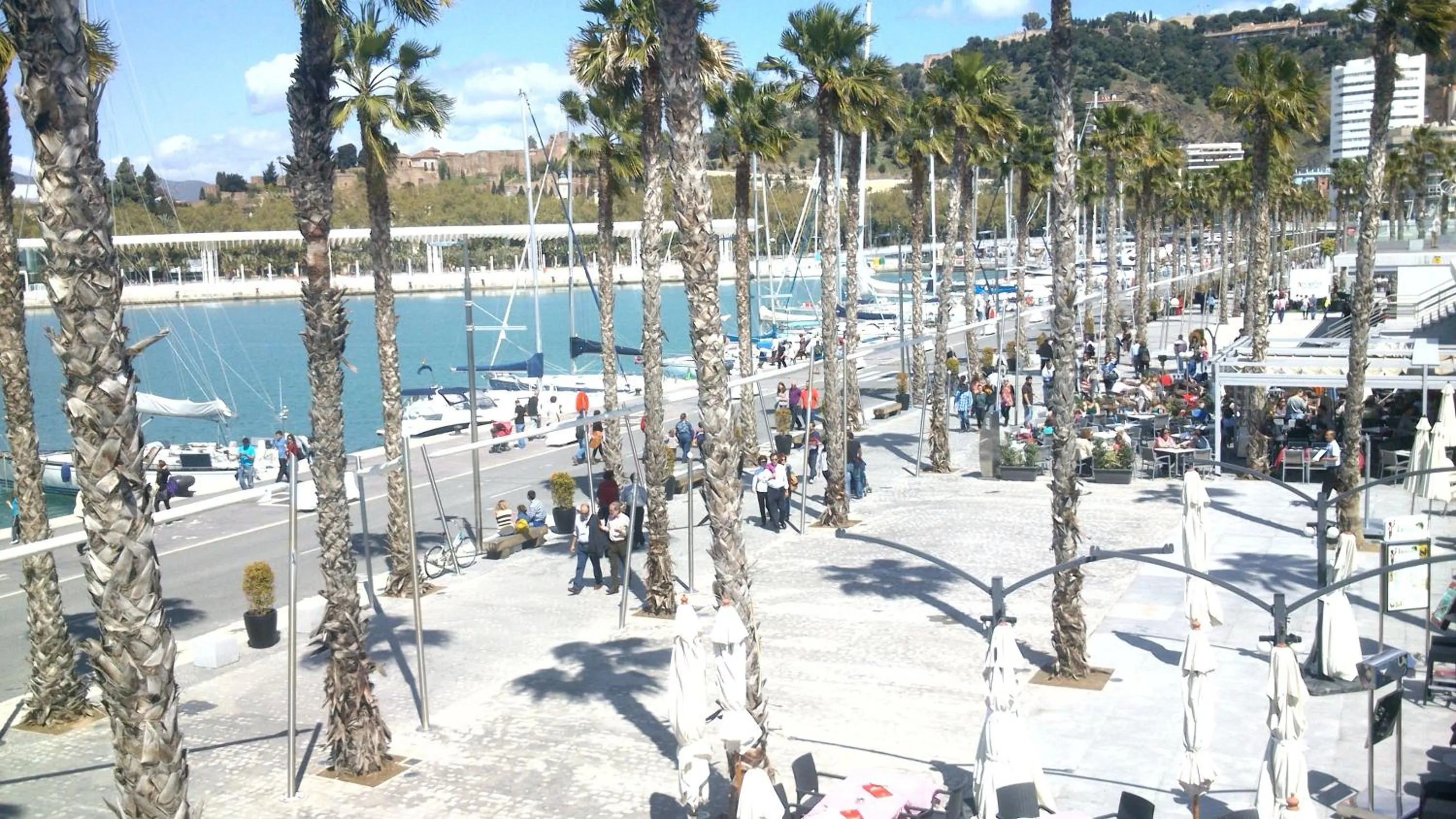 Restaurant/places to eat in Rentcostadelsol Malagueta Arenal