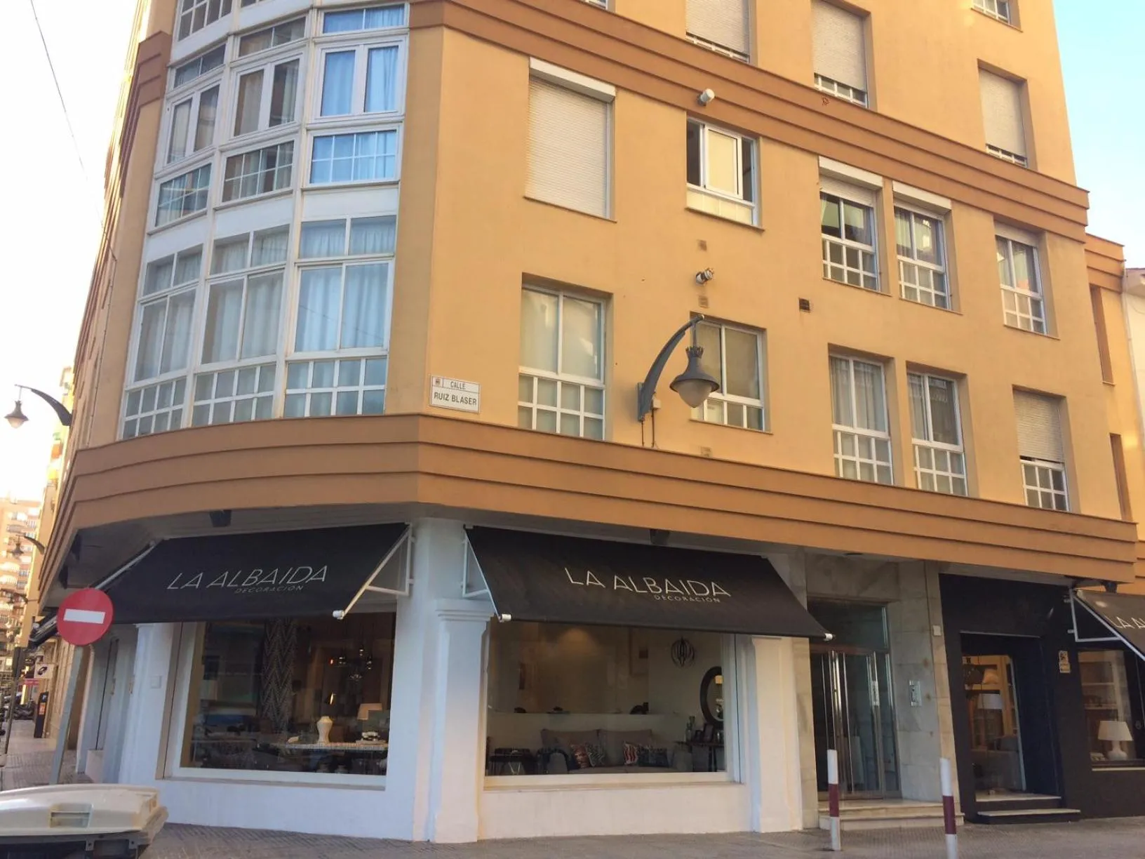 Property building in Rentcostadelsol Malagueta Arenal