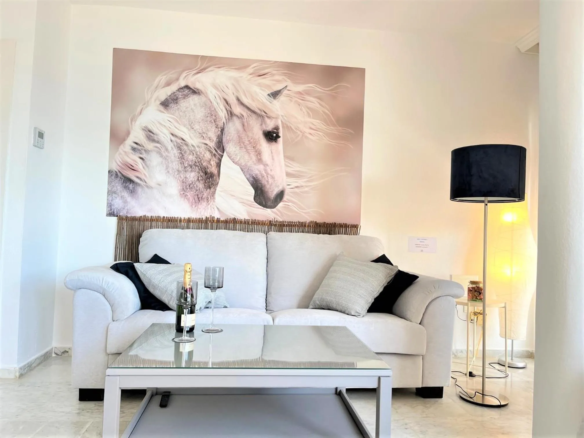 Communal lounge/ TV room in Rentcostadelsol Malagueta Arenal