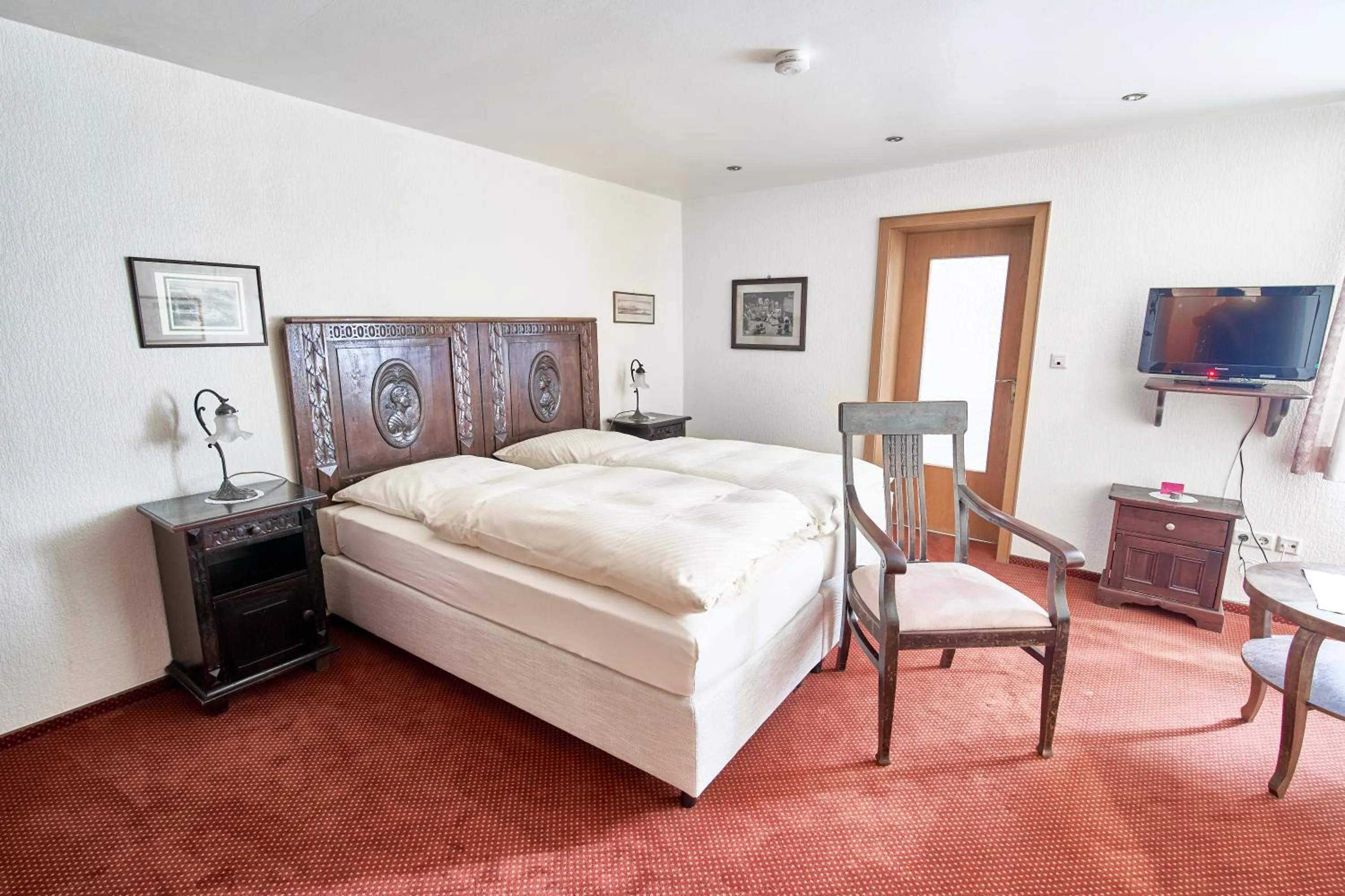 Photo of the whole room, Bed in Gästehaus Korf