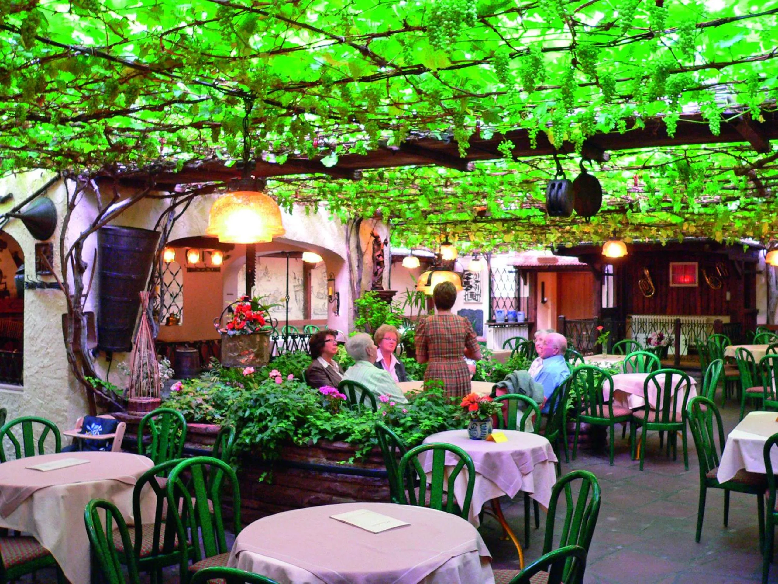 Restaurant/places to eat in Gästehaus Korf