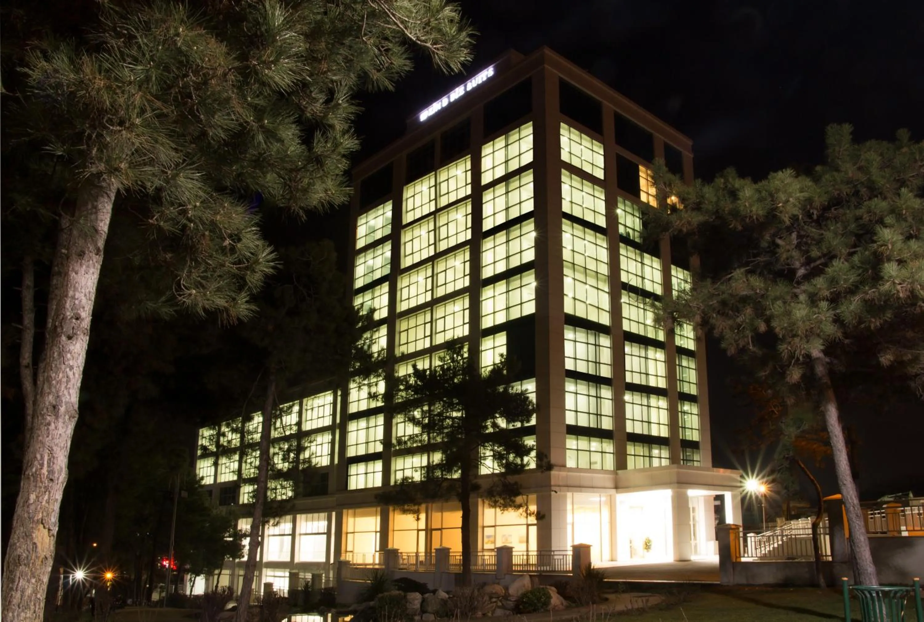 Facade/entrance in Zin D Home Dudullu Otel