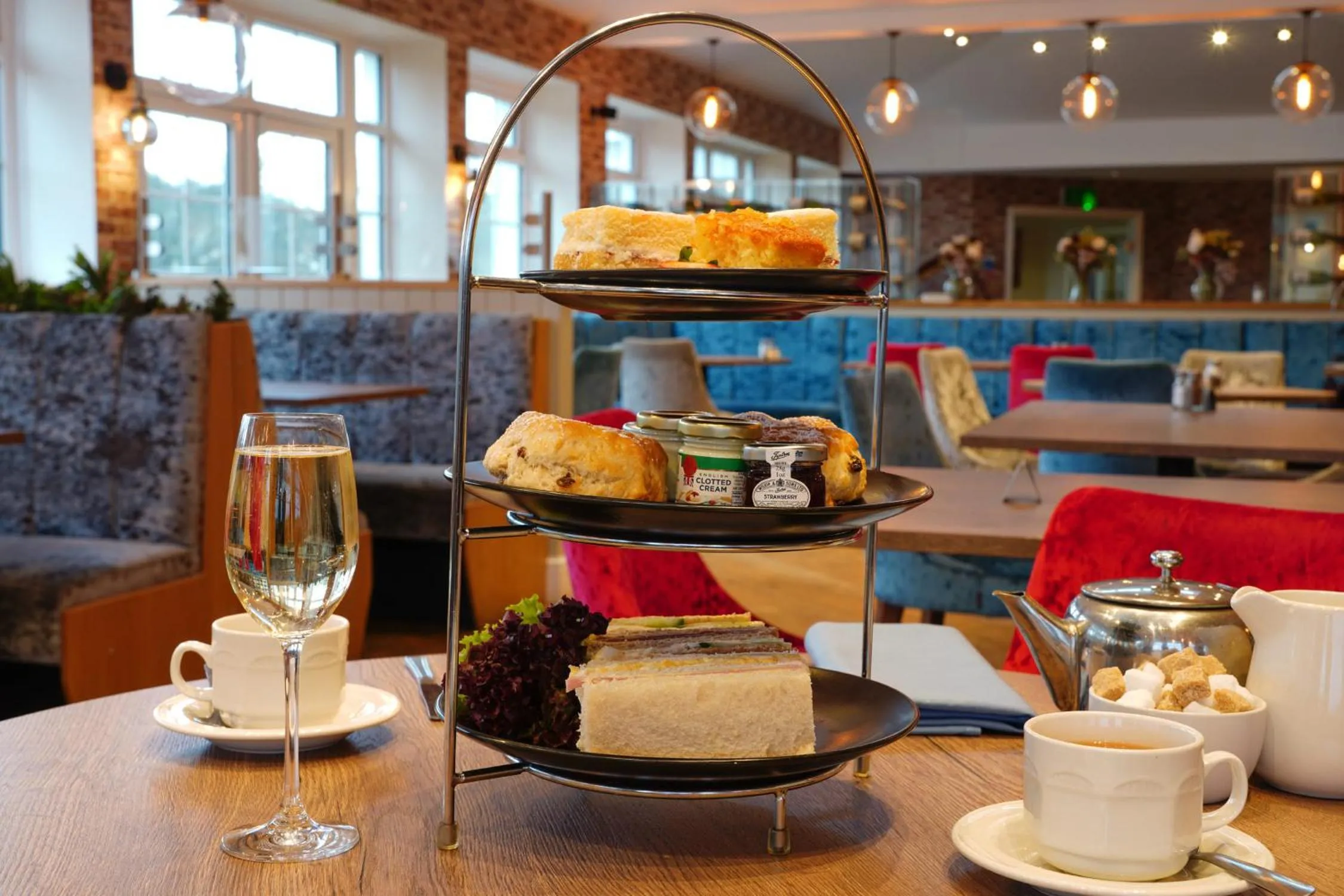 Food in Gomersal Park Hotel & Bazaar Spa