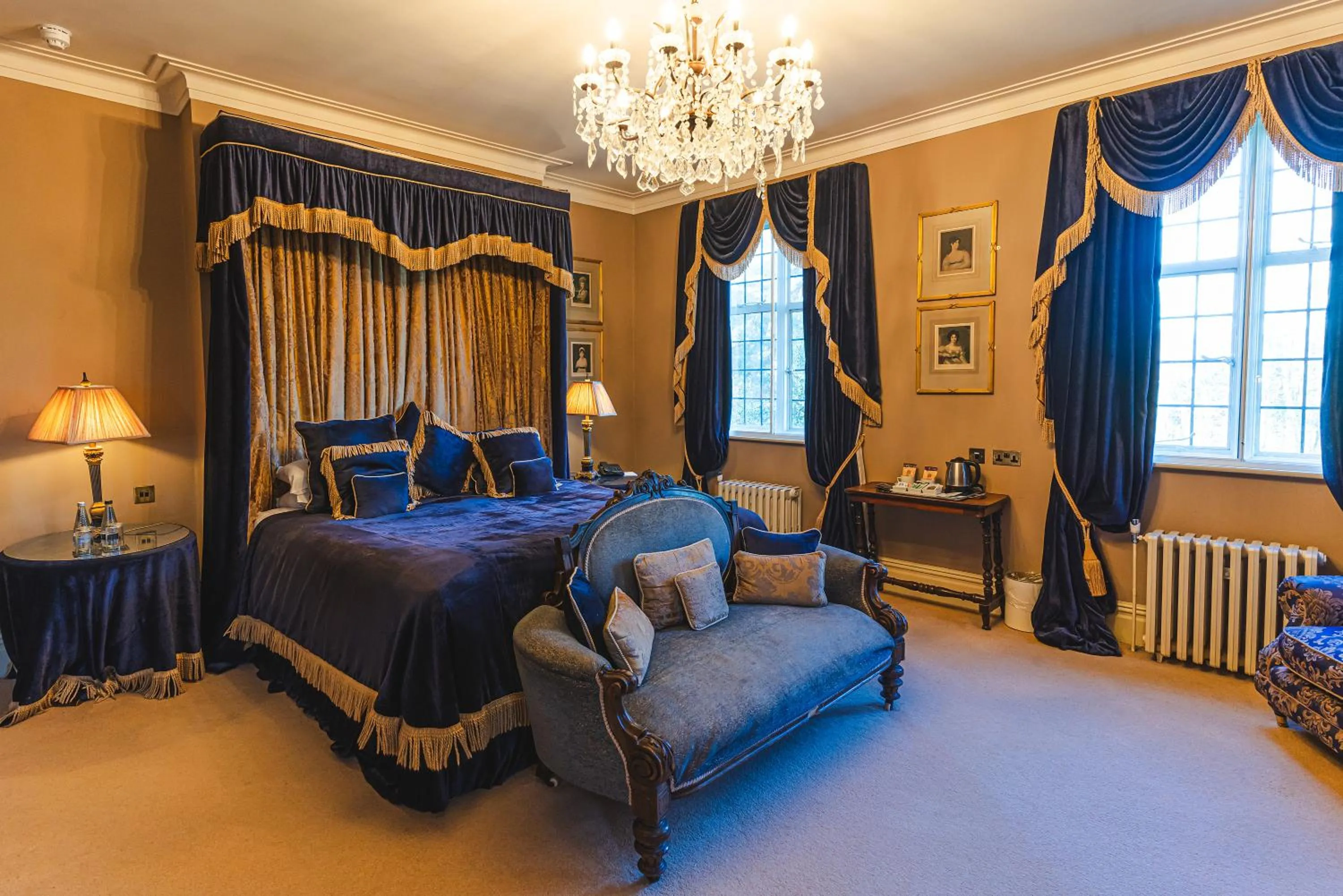 Bed in Ye Olde Bell Hotel & Spa