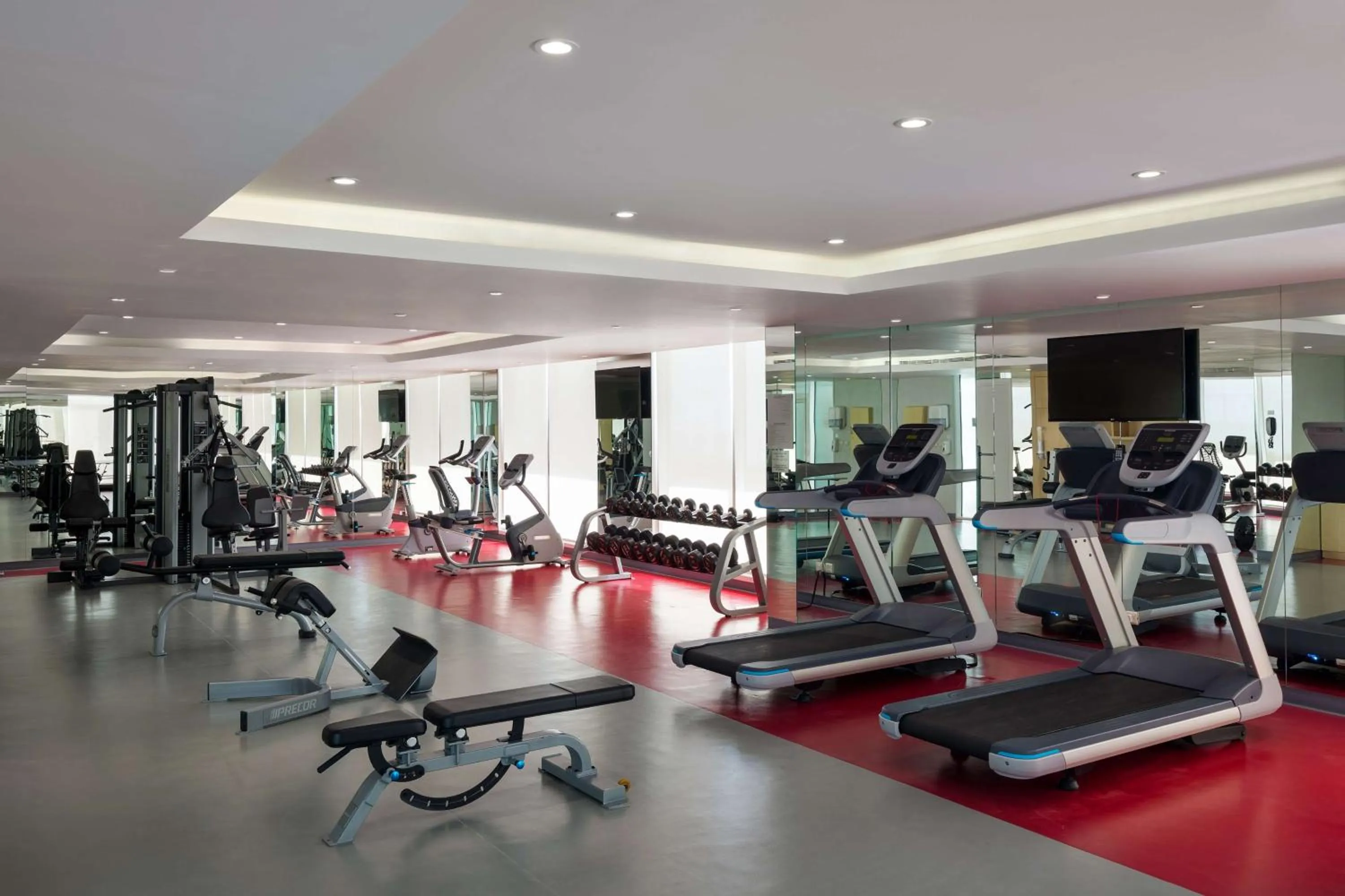 Fitness centre/facilities in SAS Residence & Hotel Dhahran