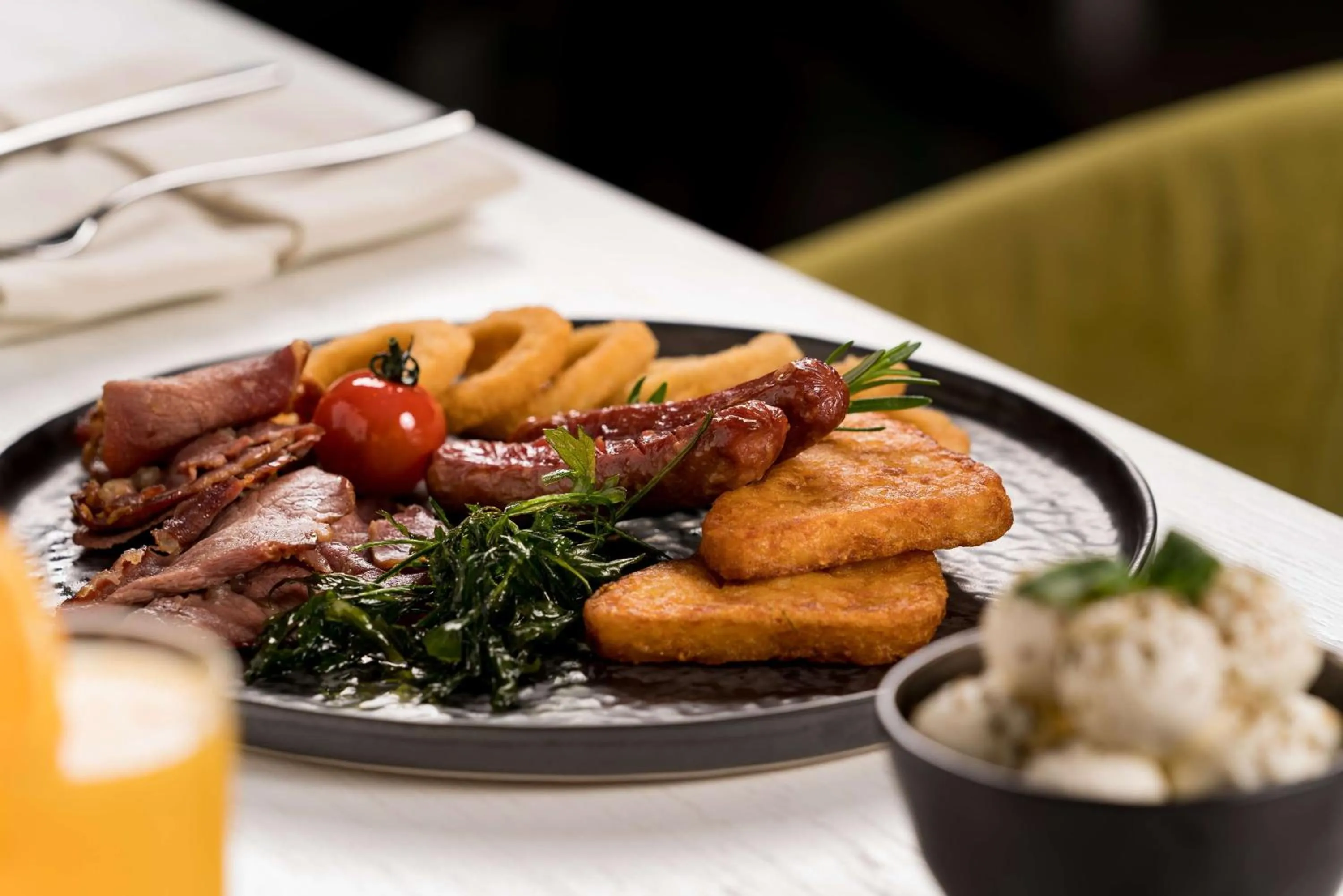 Food in SAS Residence & Hotel Dhahran