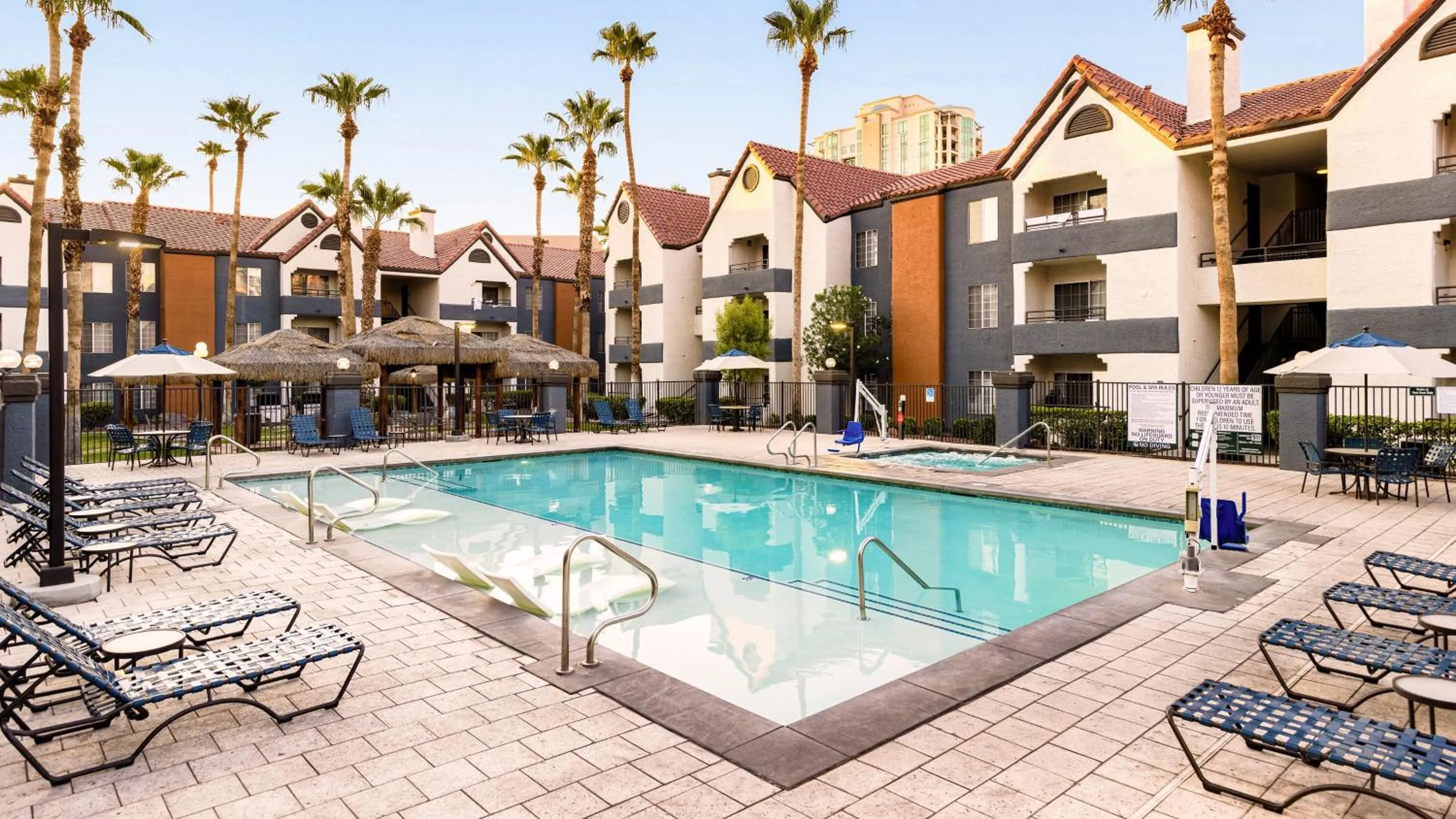 Swimming pool in Holiday Inn Club Vacations at Desert Club Resort