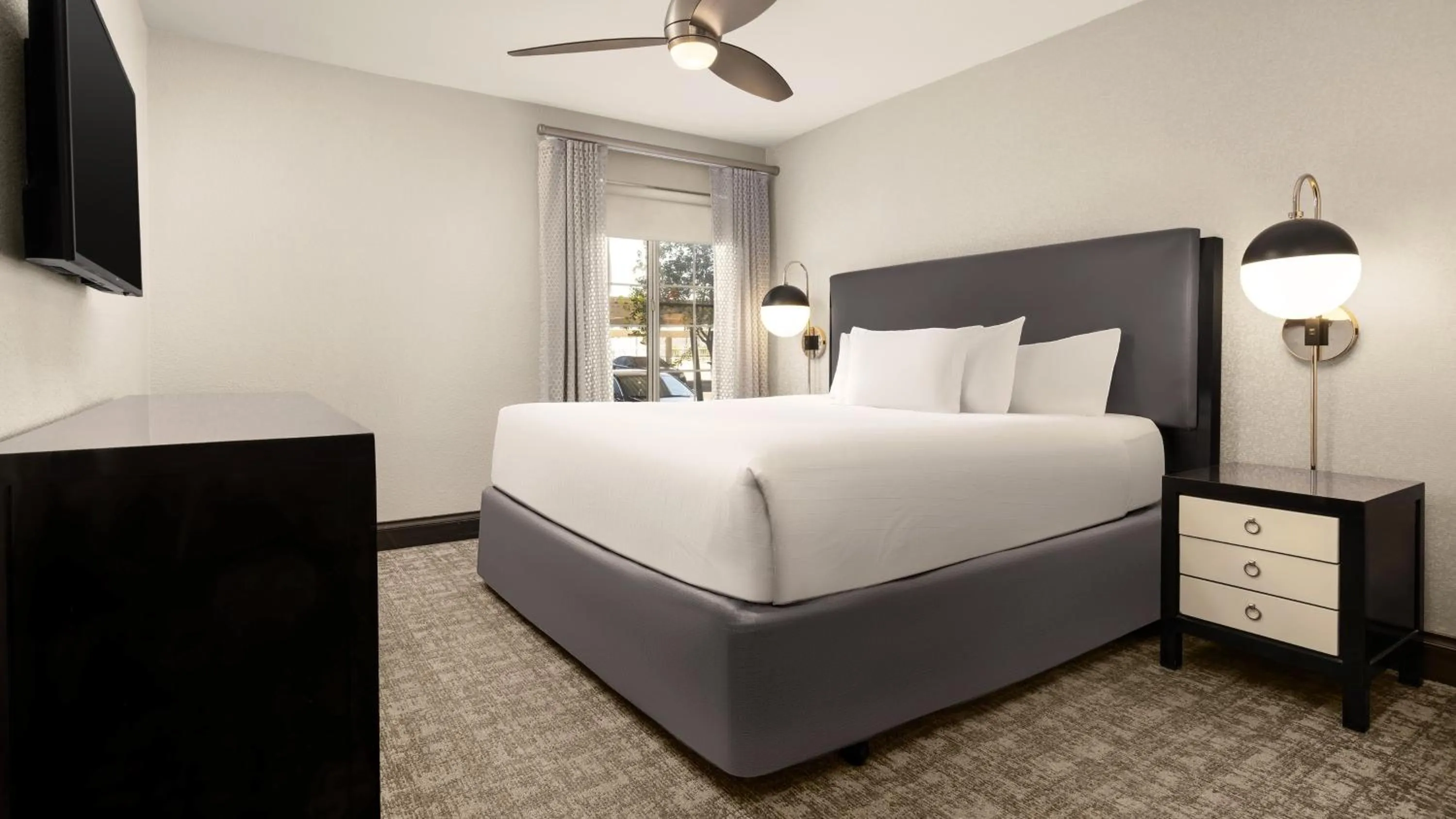 Photo of the whole room, Bed in Holiday Inn Club Vacations at Desert Club Resort