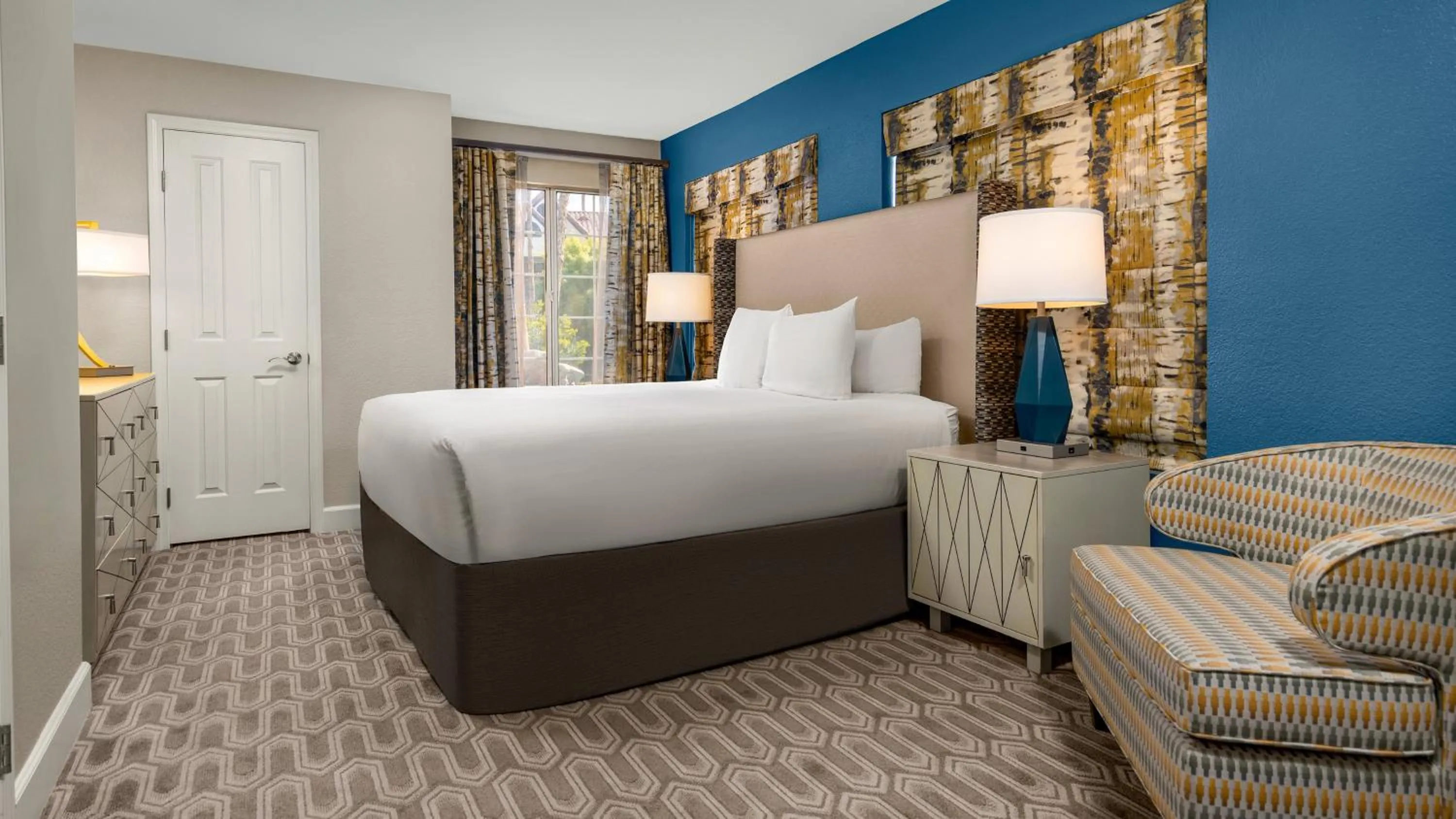 Photo of the whole room, Bed in Holiday Inn Club Vacations at Desert Club Resort