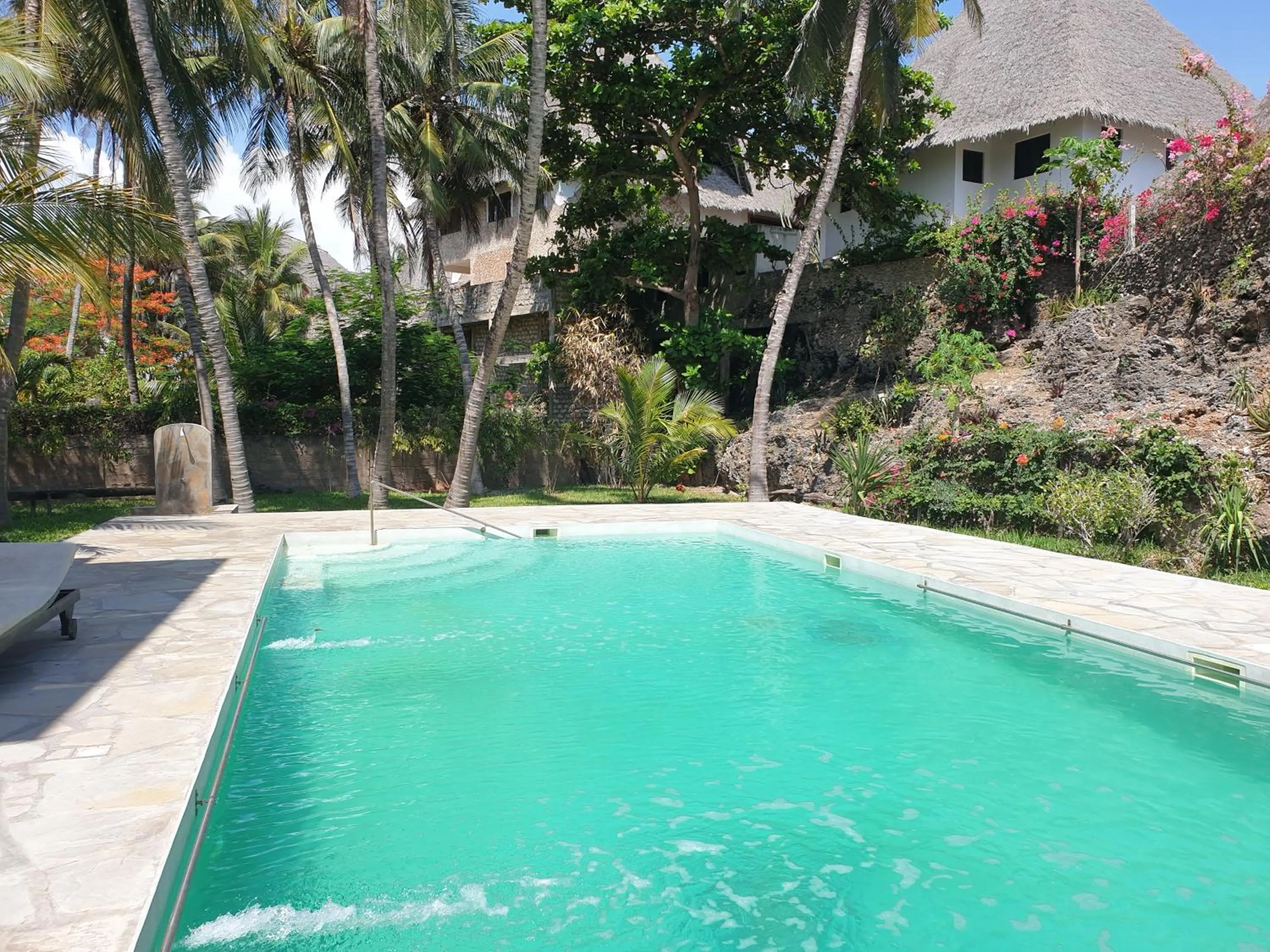 Swimming pool in Marijani Holiday Resort