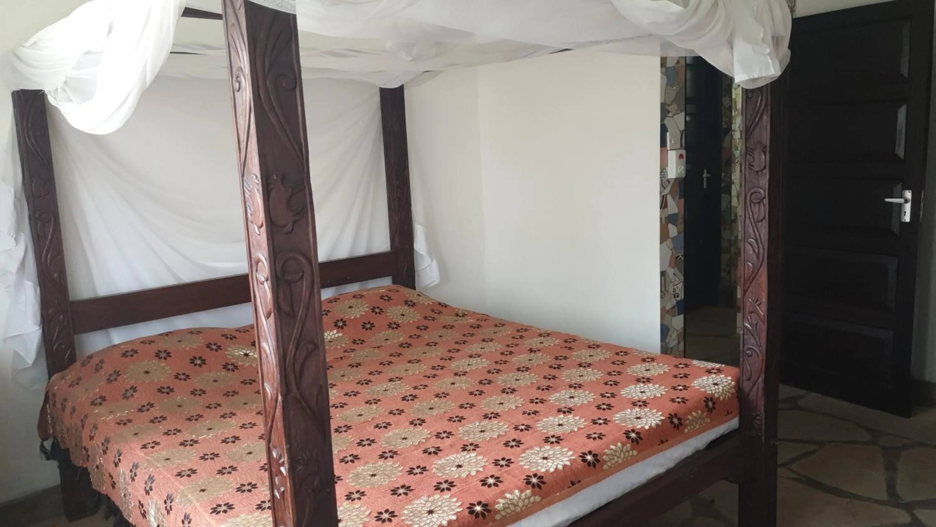 Bed in Marijani Holiday Resort