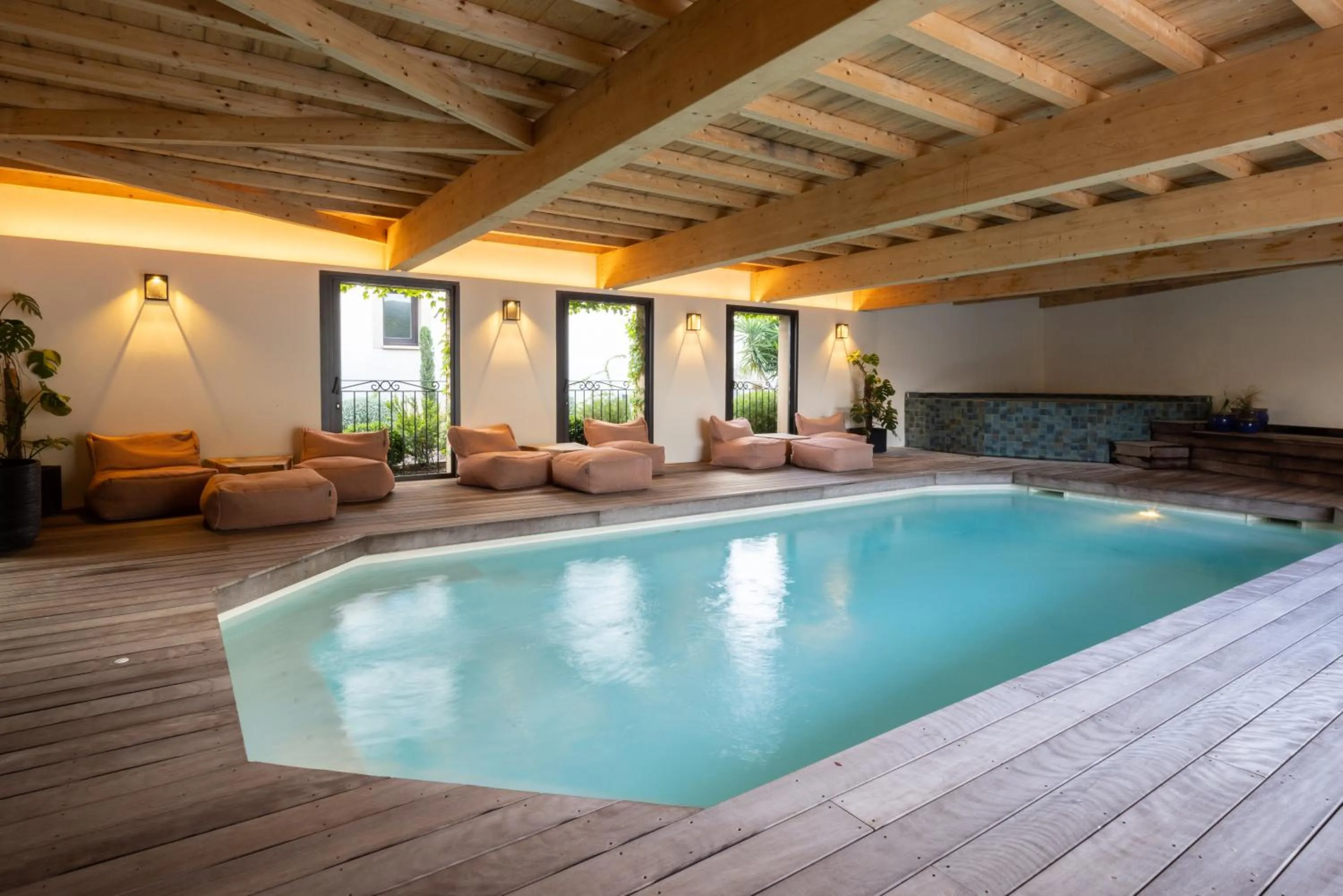Swimming pool in Residence Saletta Casale
