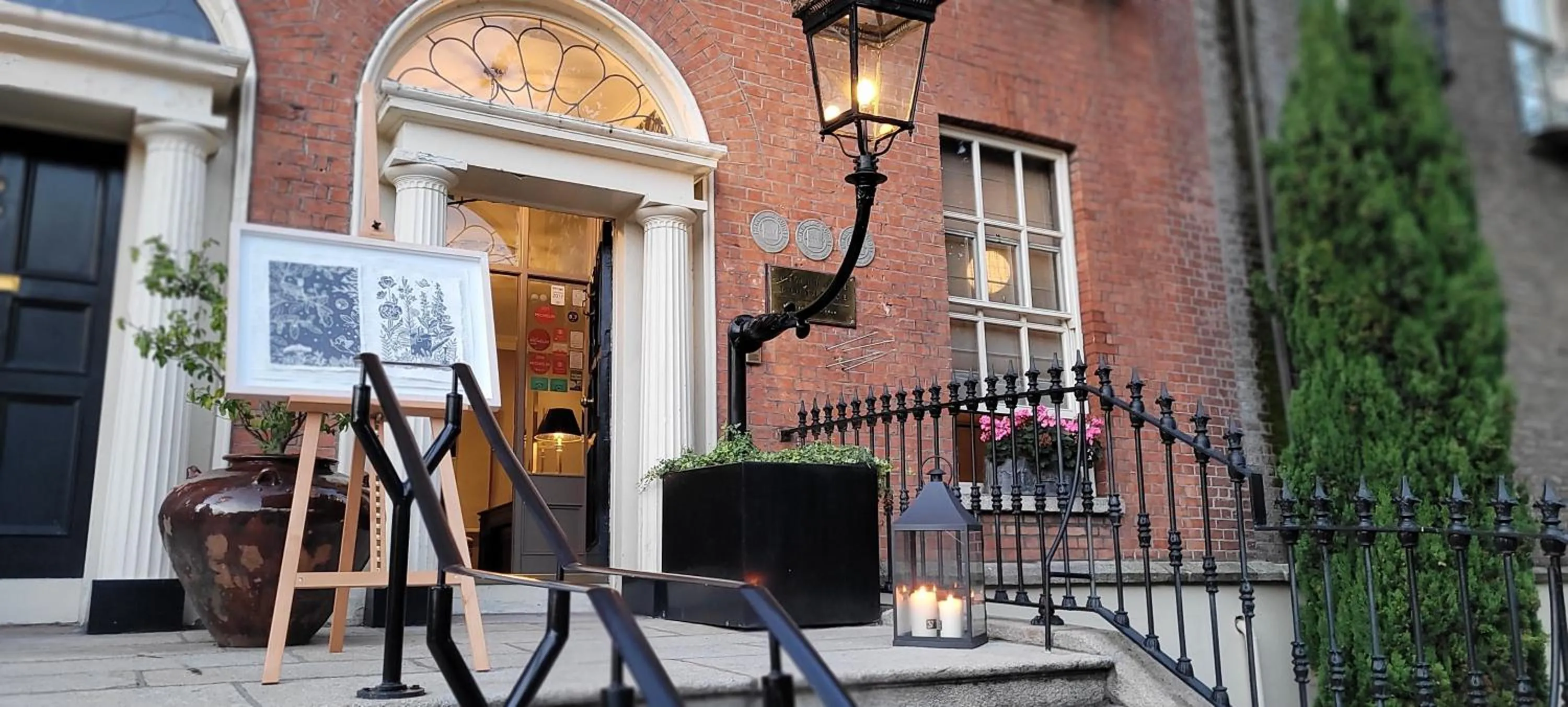Facade/entrance in Pembroke Townhouse