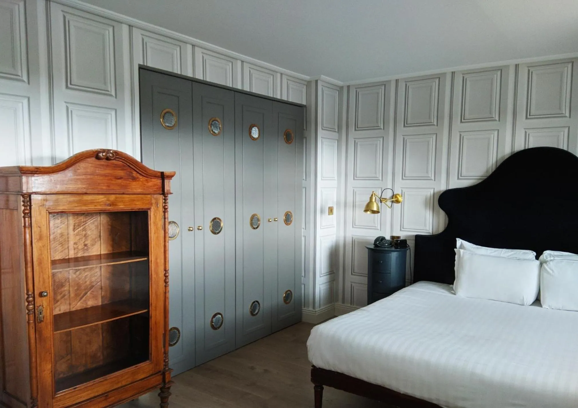 Bedroom, Bed in Pembroke Townhouse