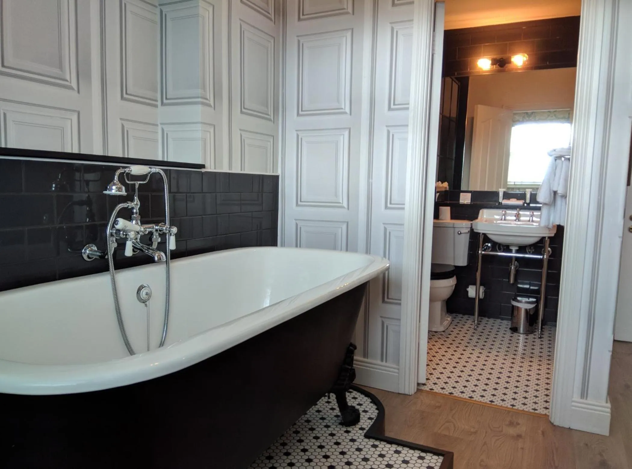 Bath in Pembroke Townhouse