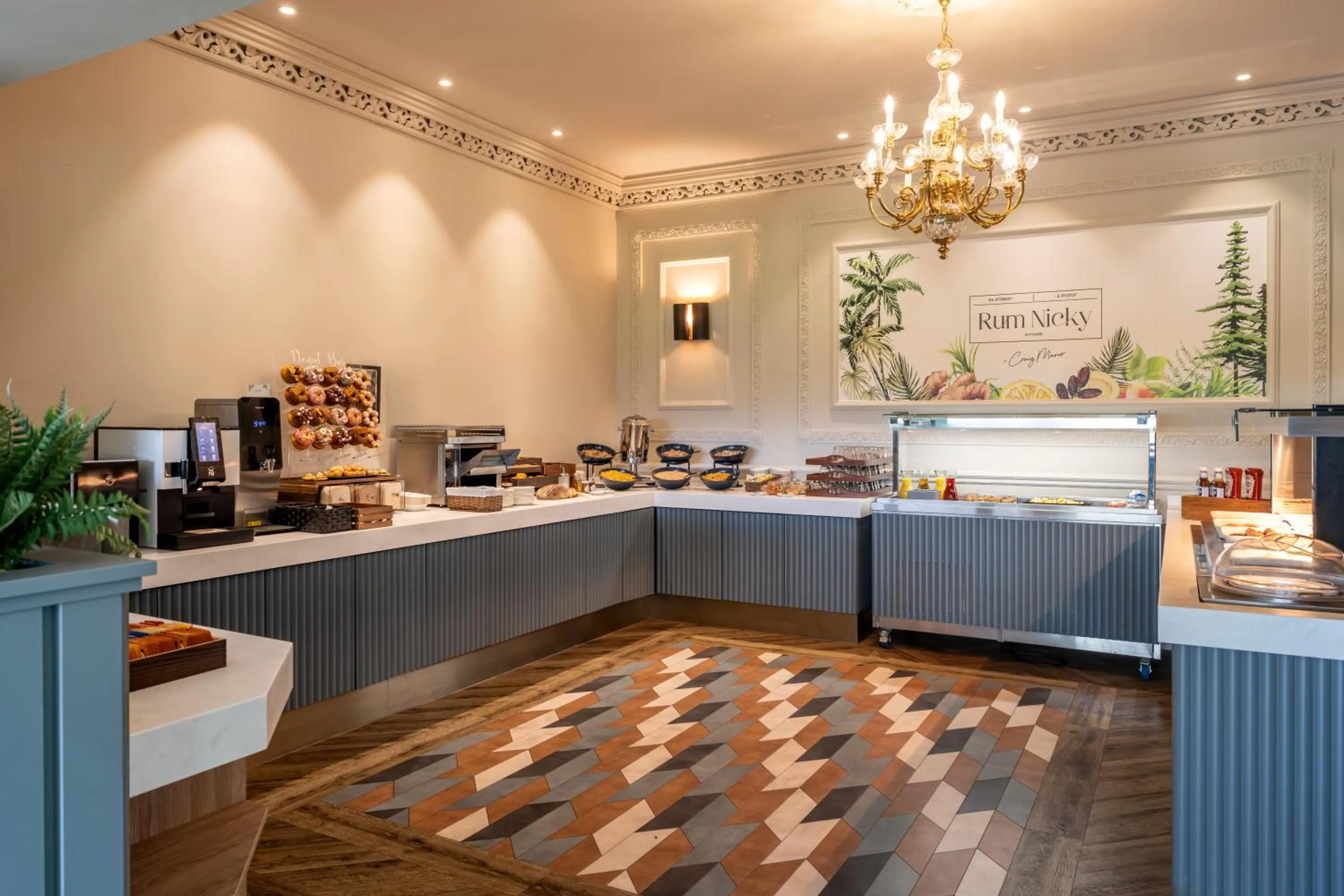 Breakfast in Craig Manor