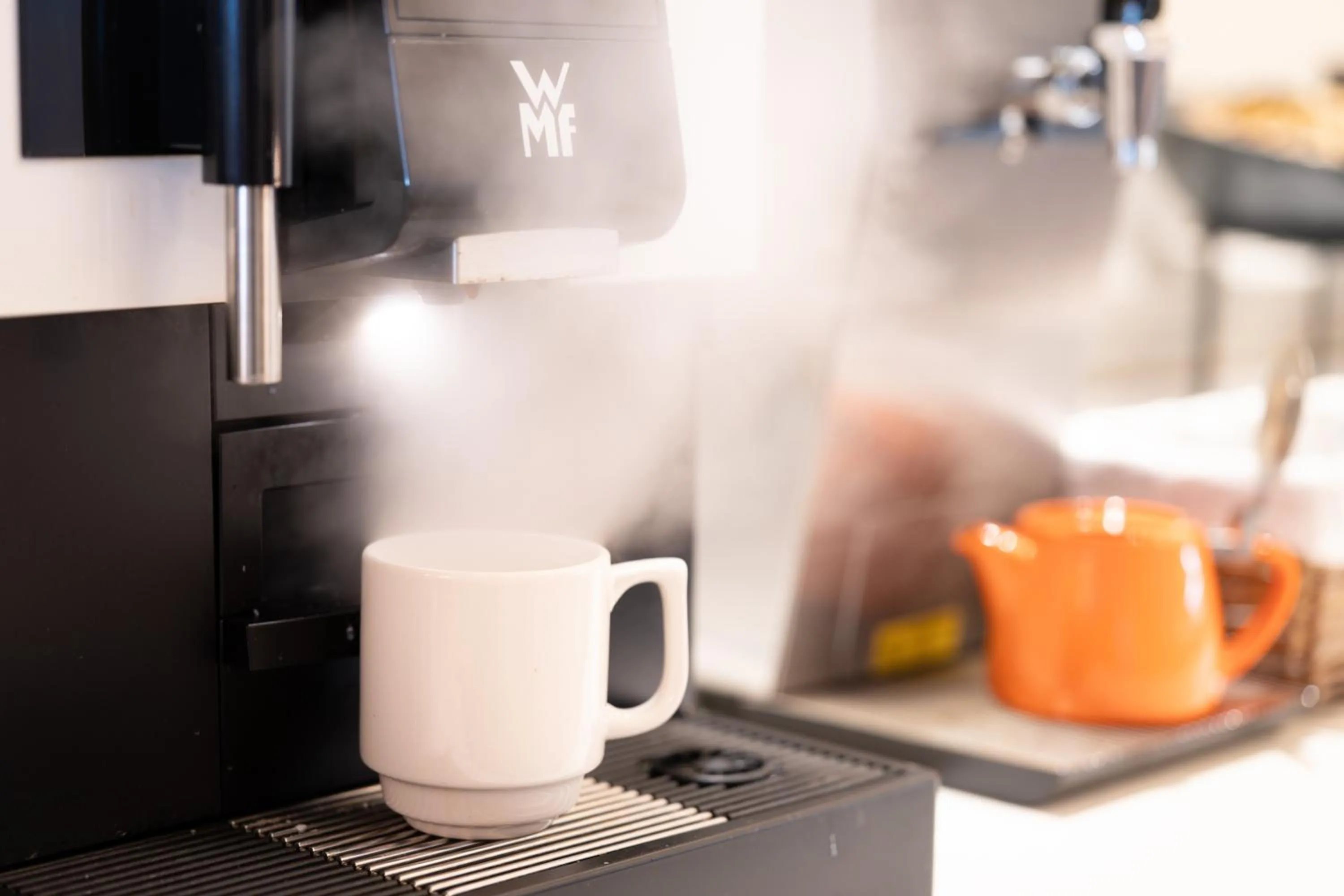 Breakfast in Craig Manor