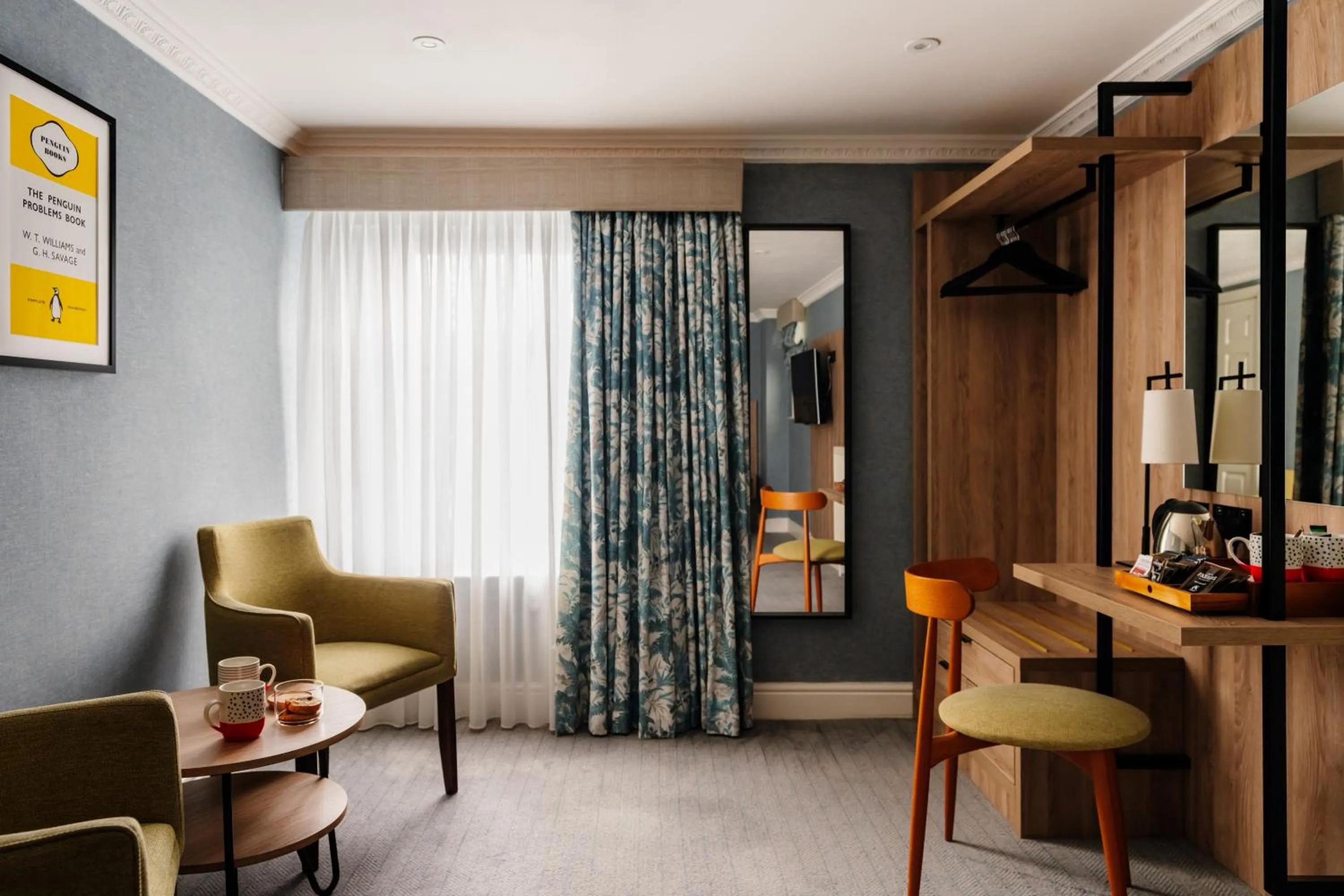 Seating area in Craig Manor