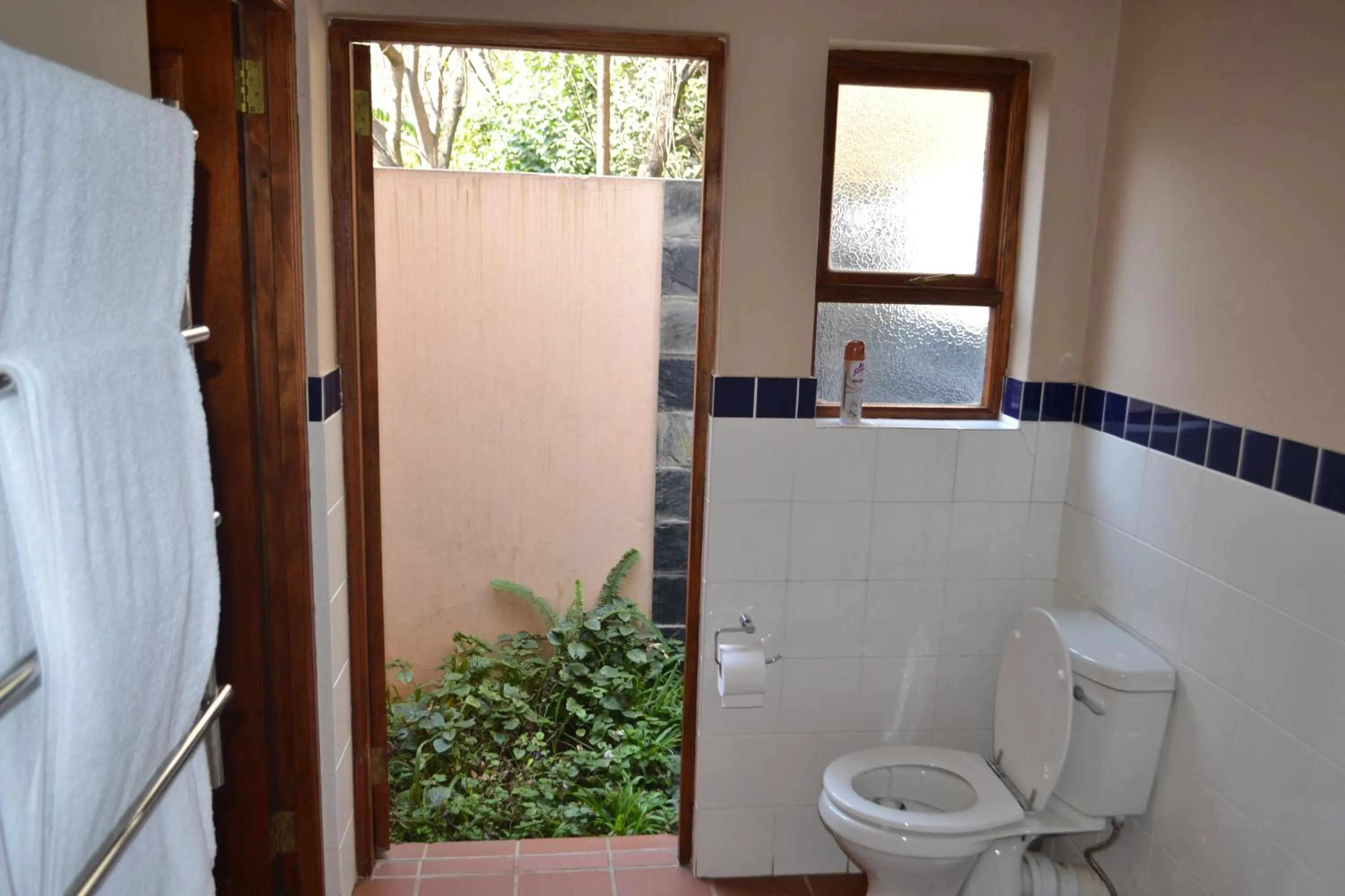 Toilet in Foxwood House Boutique Hotel