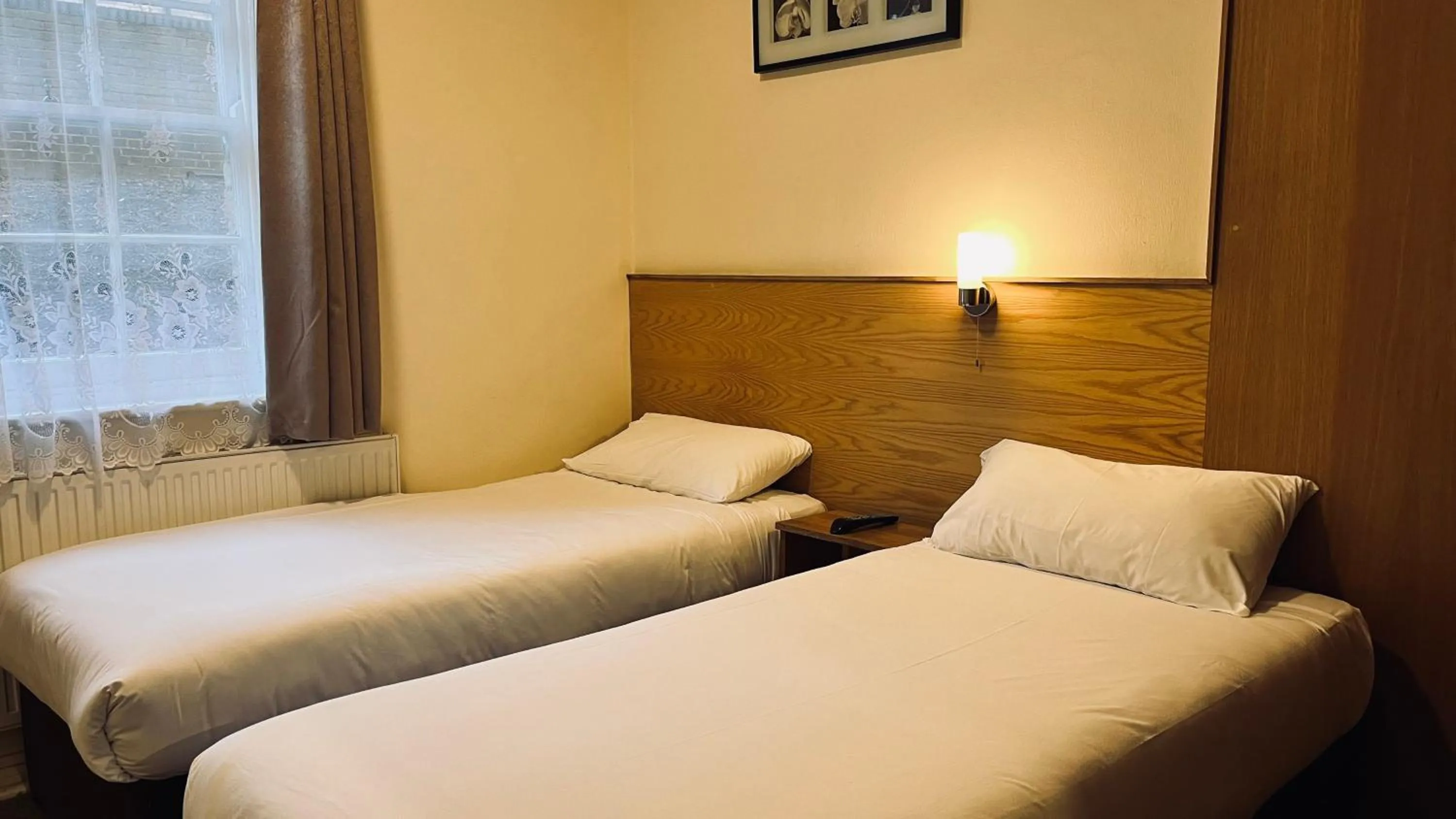 Bed in Arriva Hotel