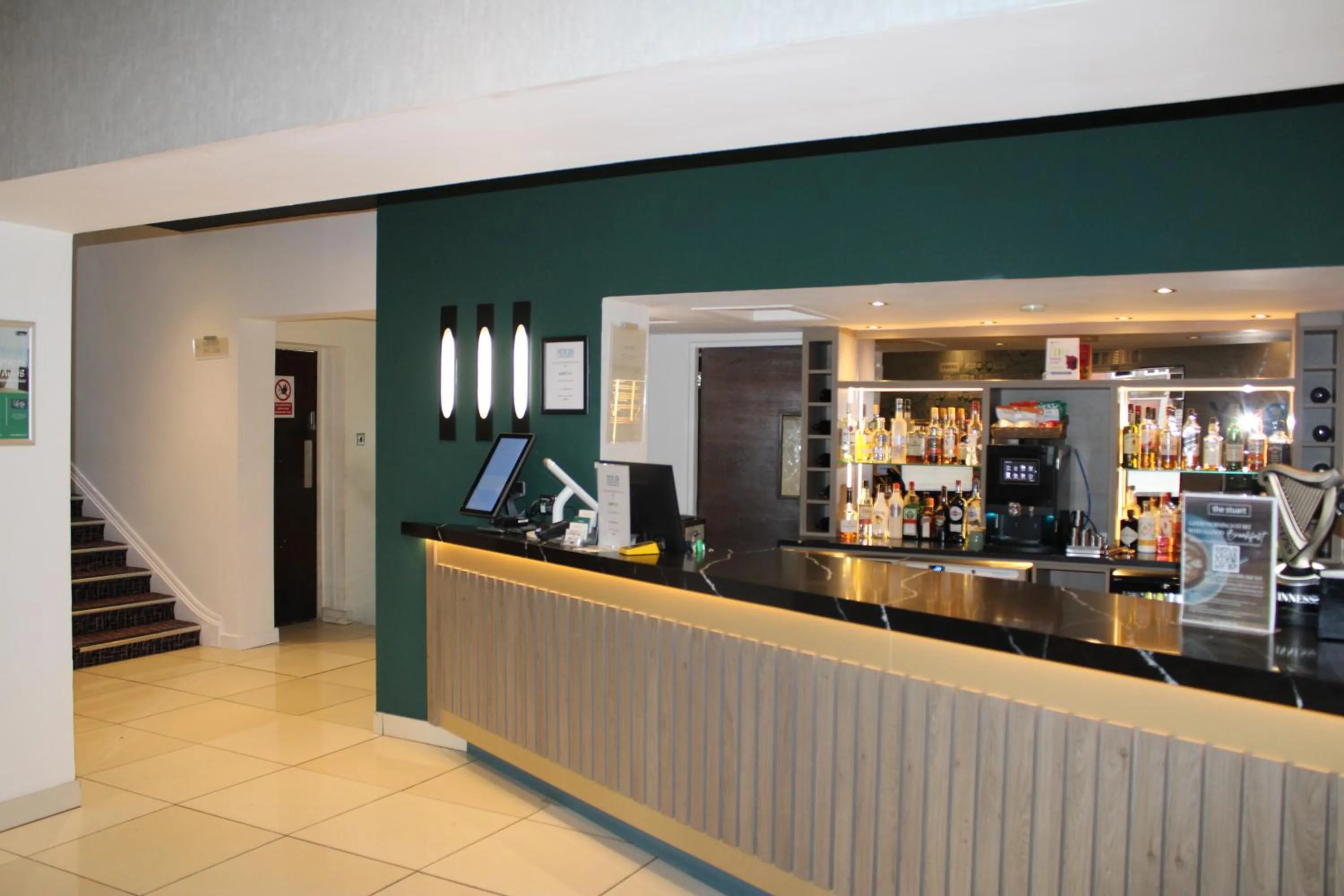 Lounge or bar in The Stuart Hotel, Sure Hotel Collection by Best Western